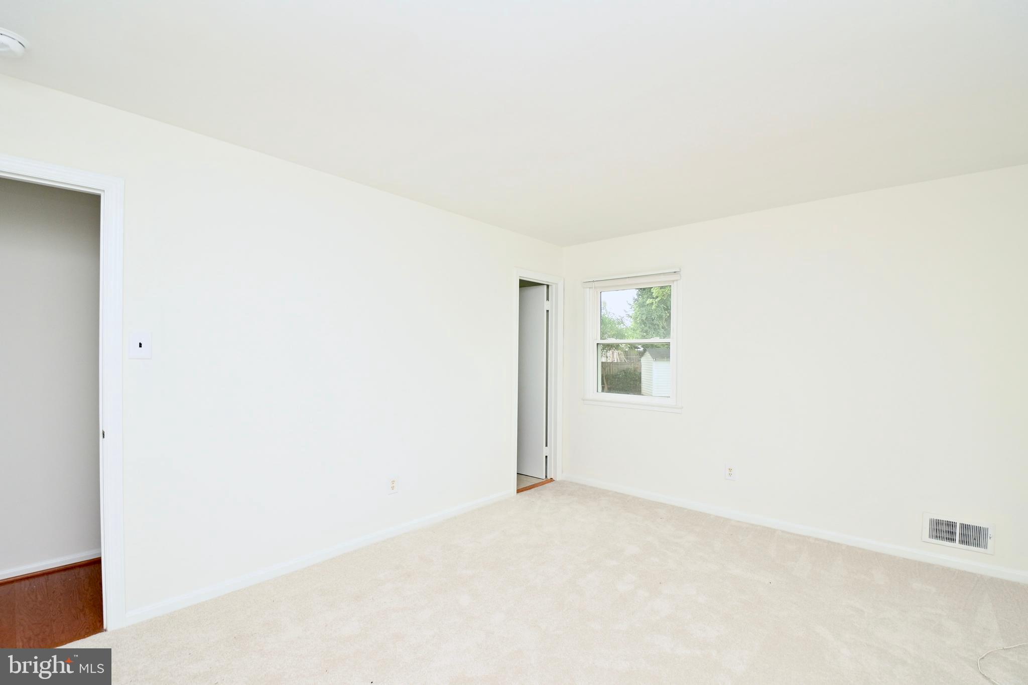 BROOKFIELD - Residential Lease