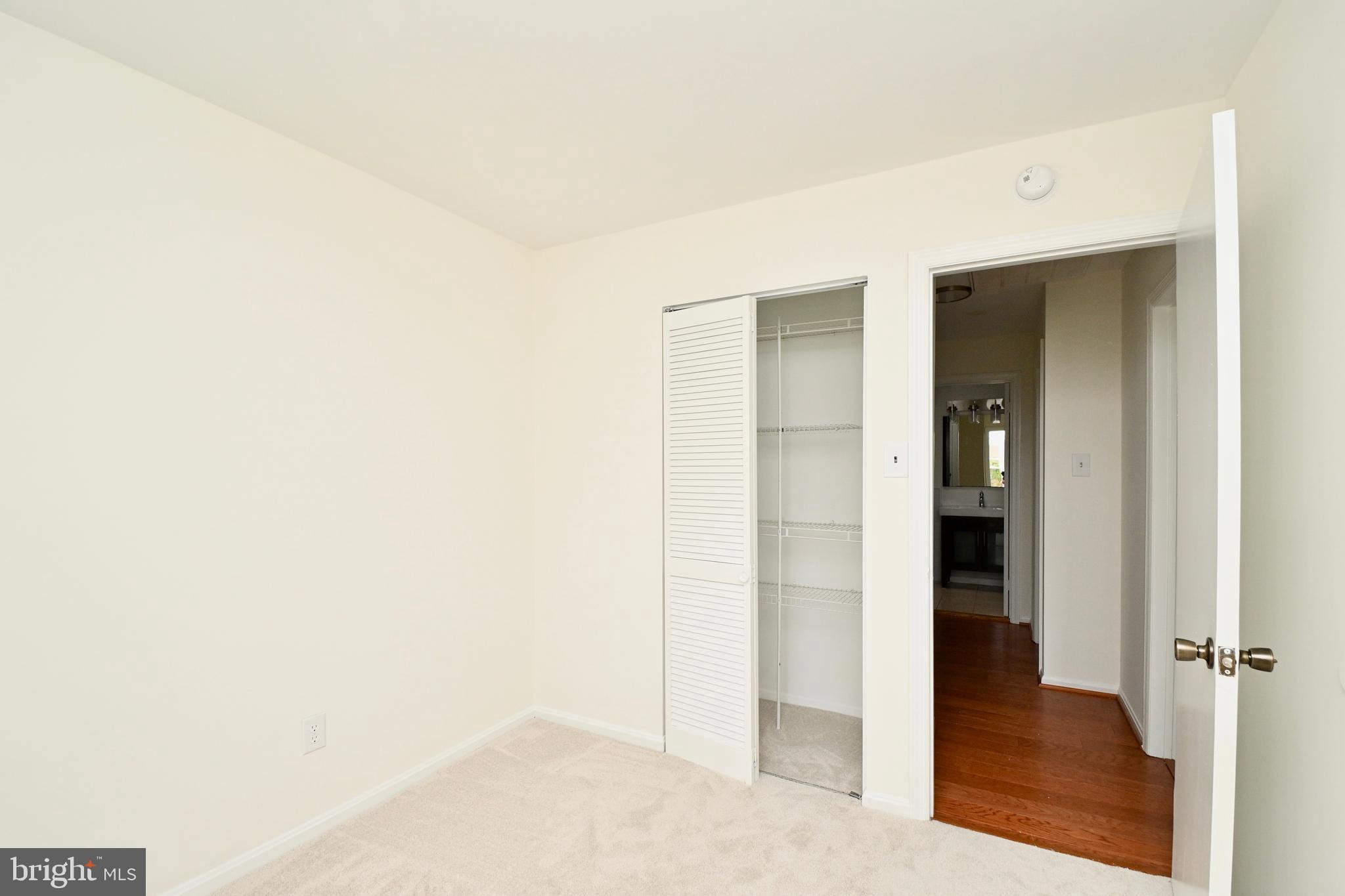 BROOKFIELD - Residential Lease