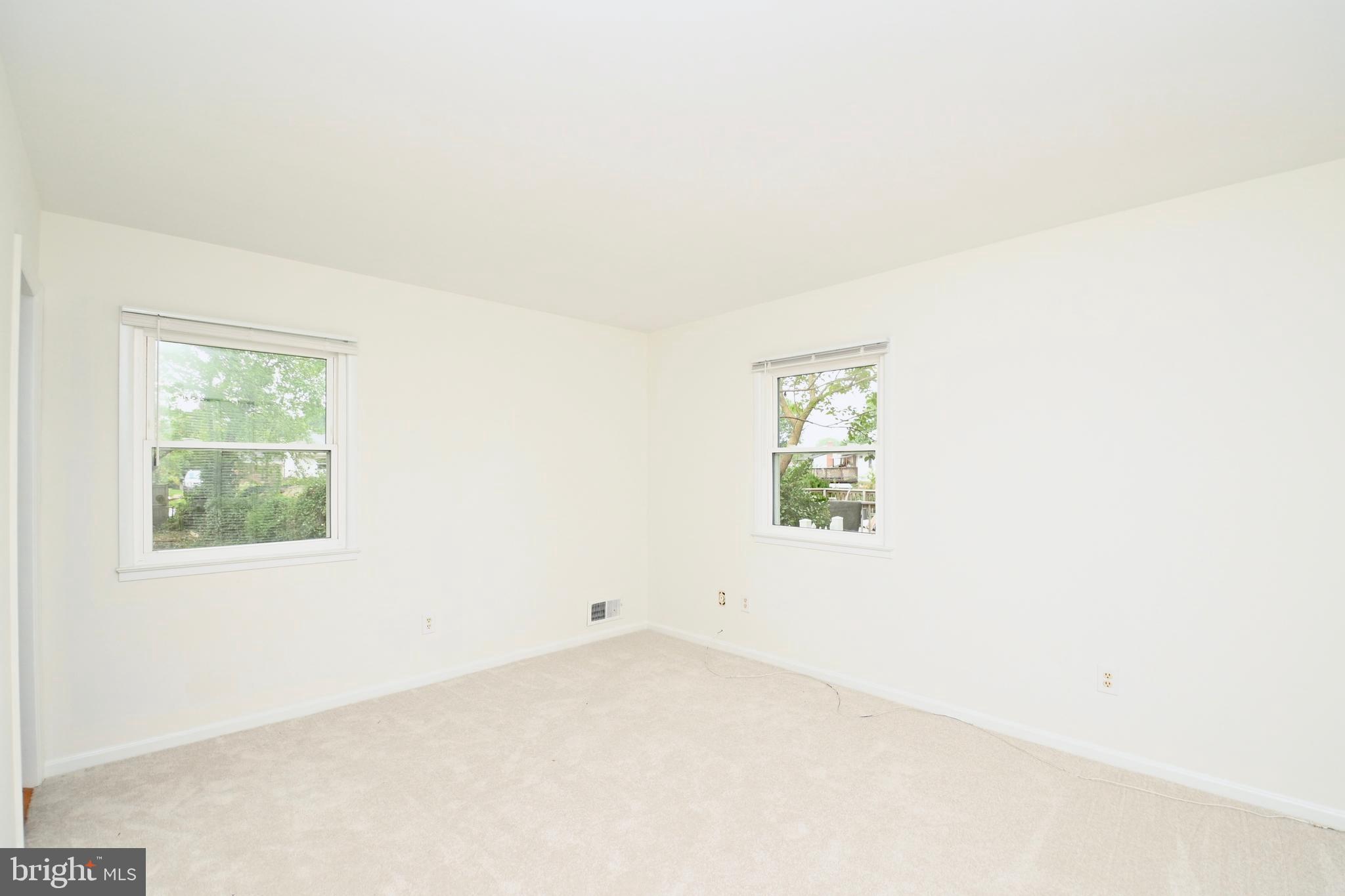 BROOKFIELD - Residential Lease