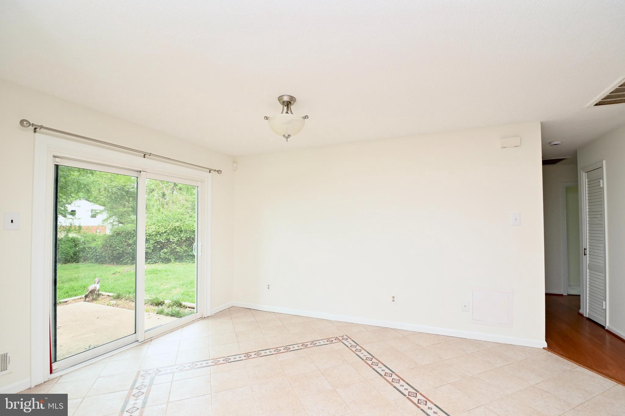 BROOKFIELD - Residential Lease