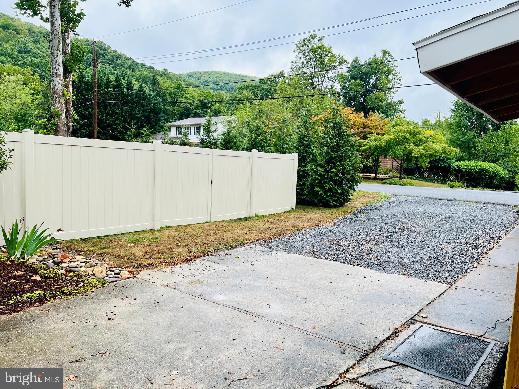 LAVALE GARDENS - Residential