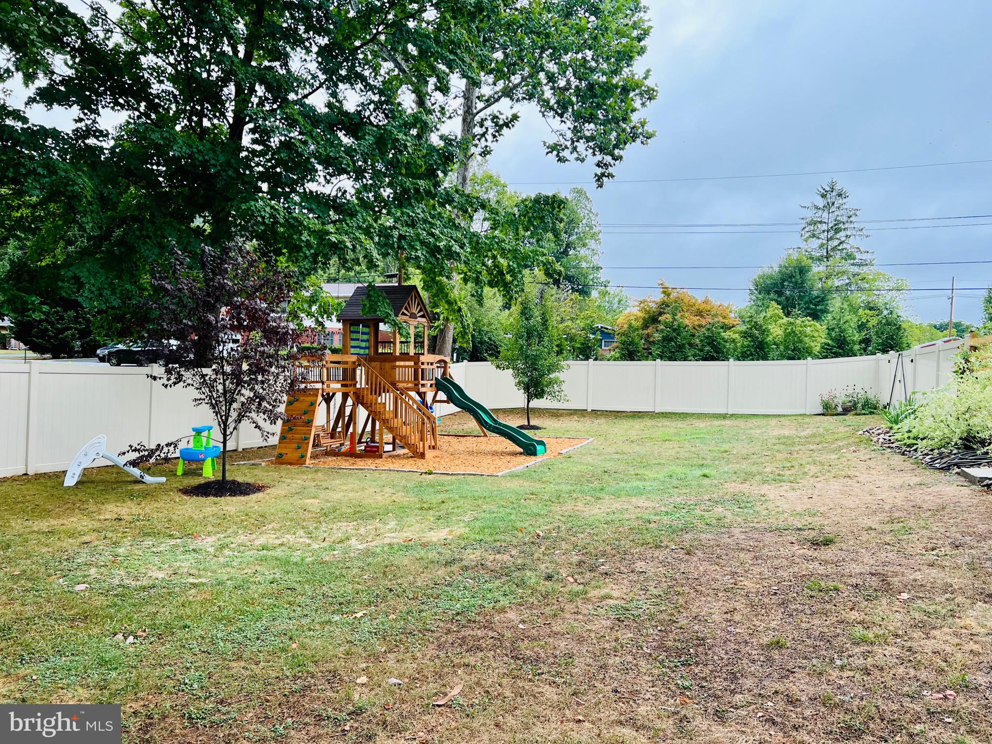 LAVALE GARDENS - Residential