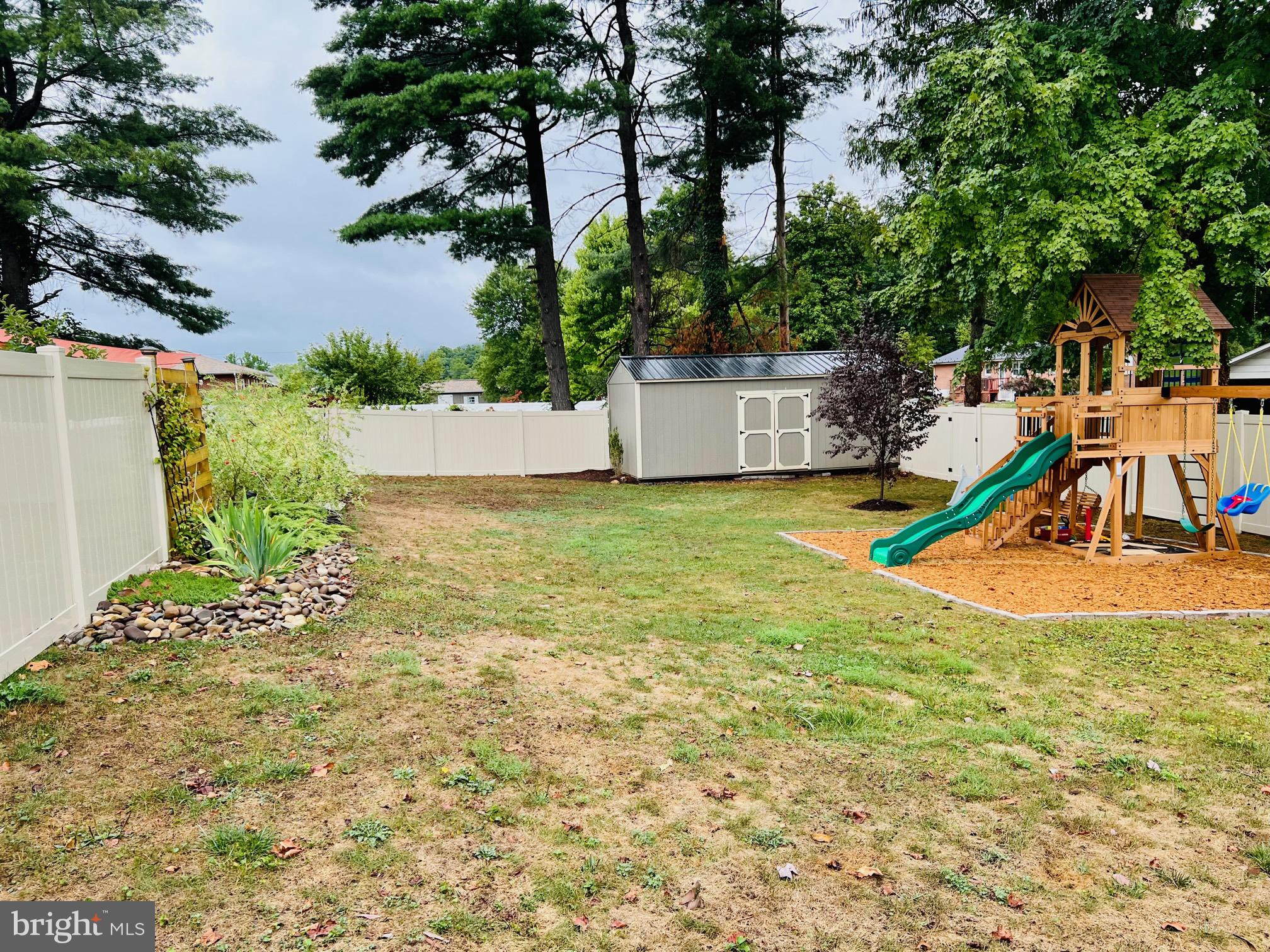 LAVALE GARDENS - Residential