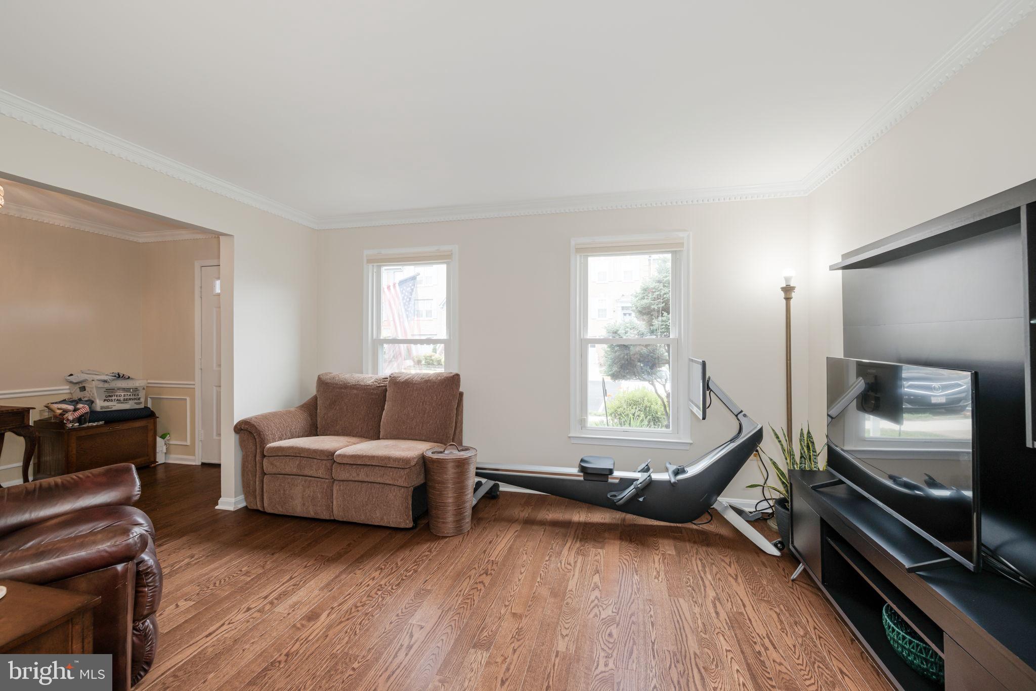 6005 SOUTHWARD WAY