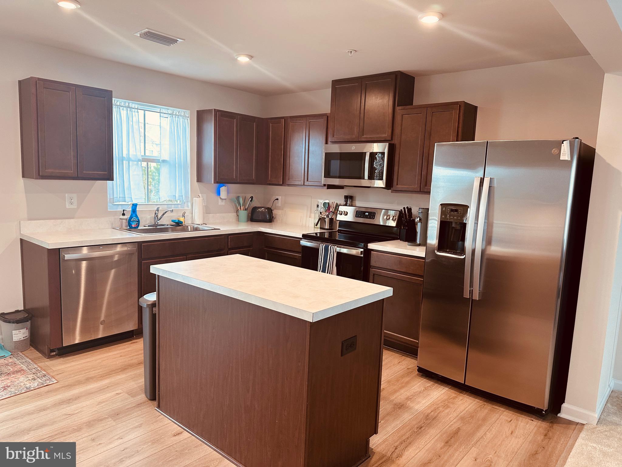 HERON POINT - Residential