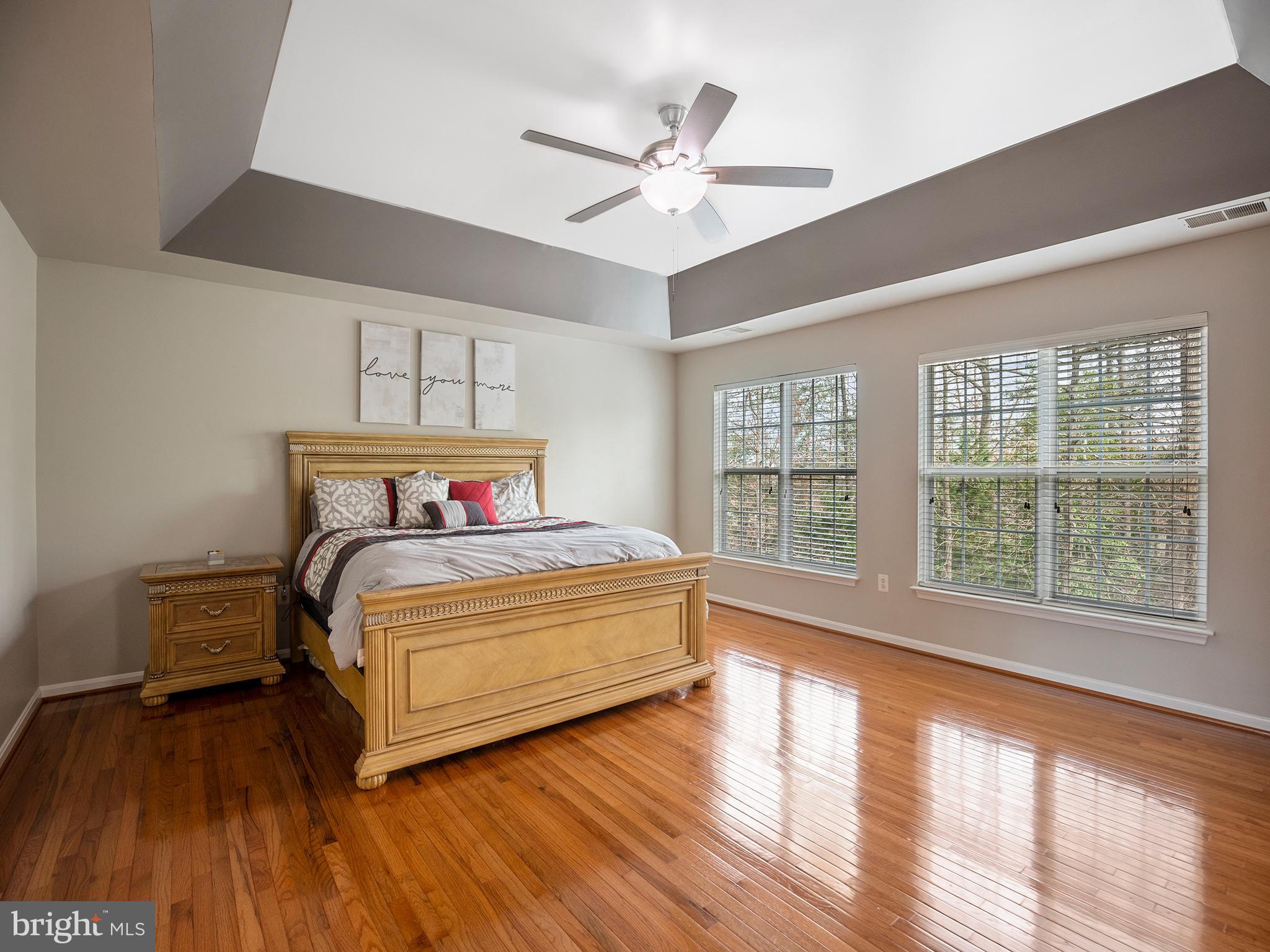 LYNDAM HILL - Residential