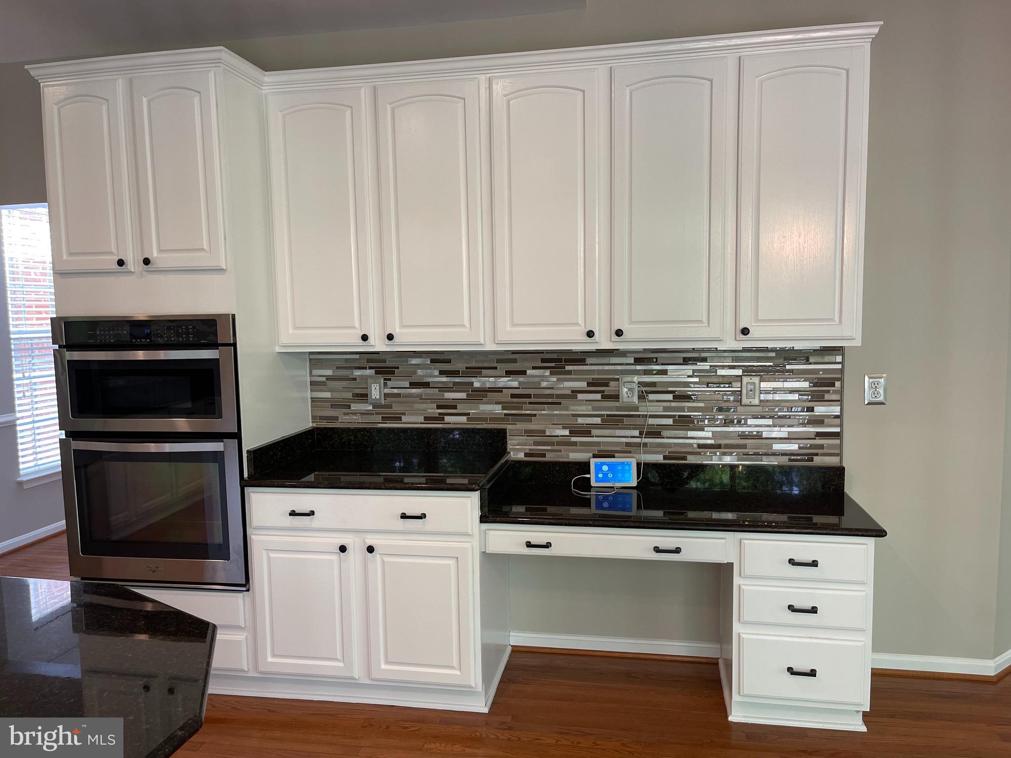 LYNDAM HILL - Residential