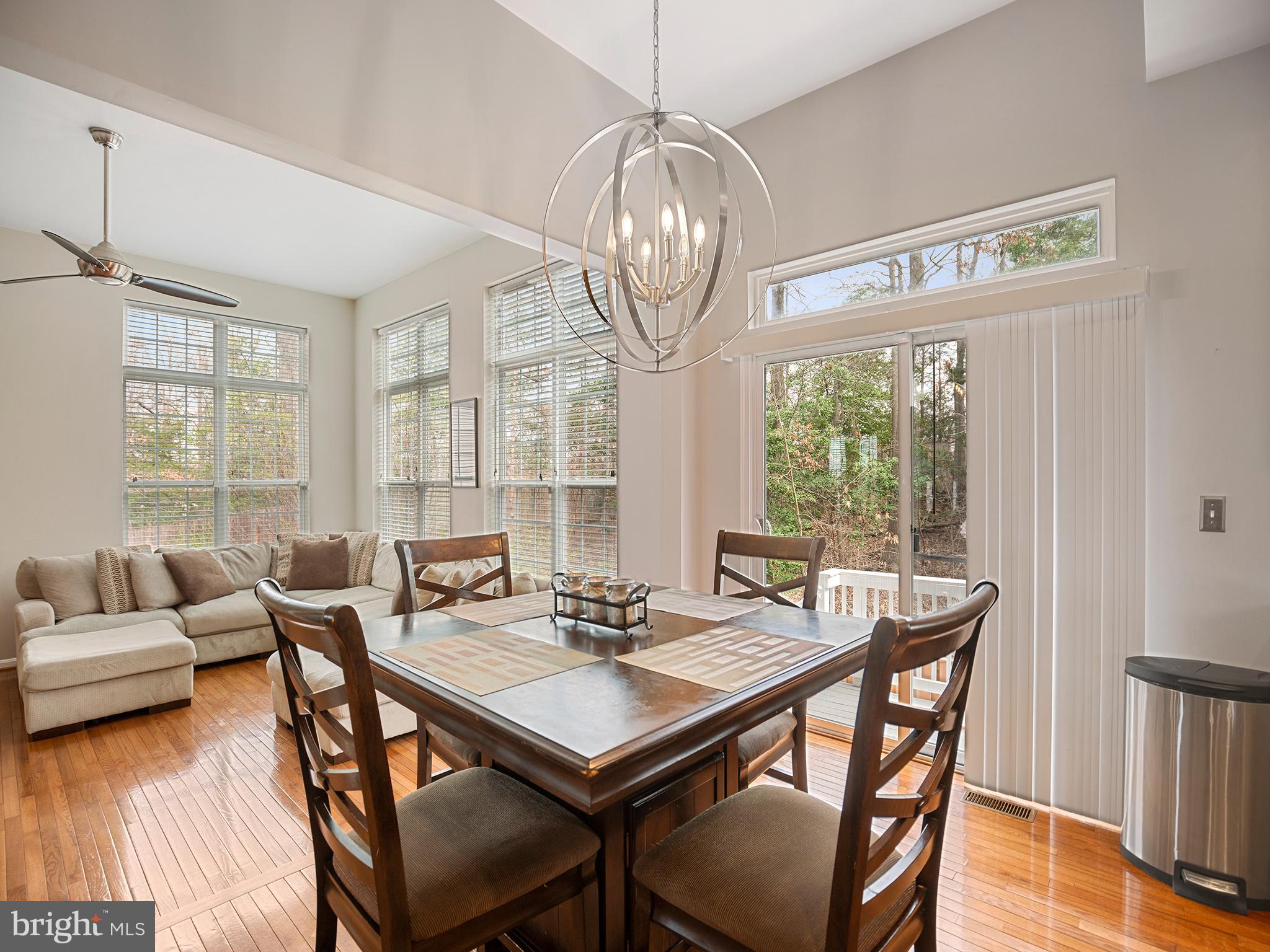 LYNDAM HILL - Residential