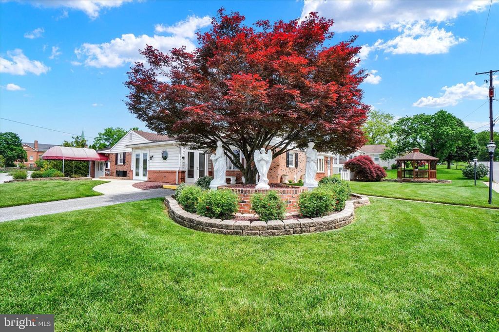 Photo of 2290 School Street, YORK, PA 17408 (MLS # PAYK2082370)