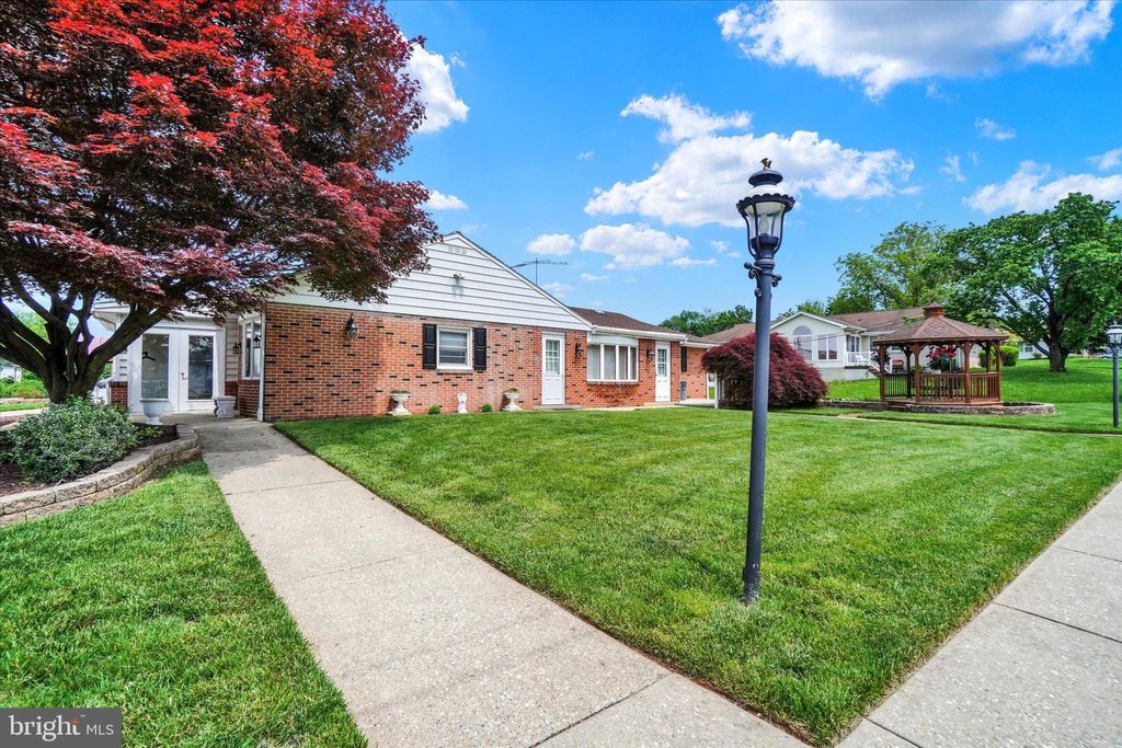 Photo of 2290 School Street, YORK, PA 17408 (MLS # PAYK2082370)