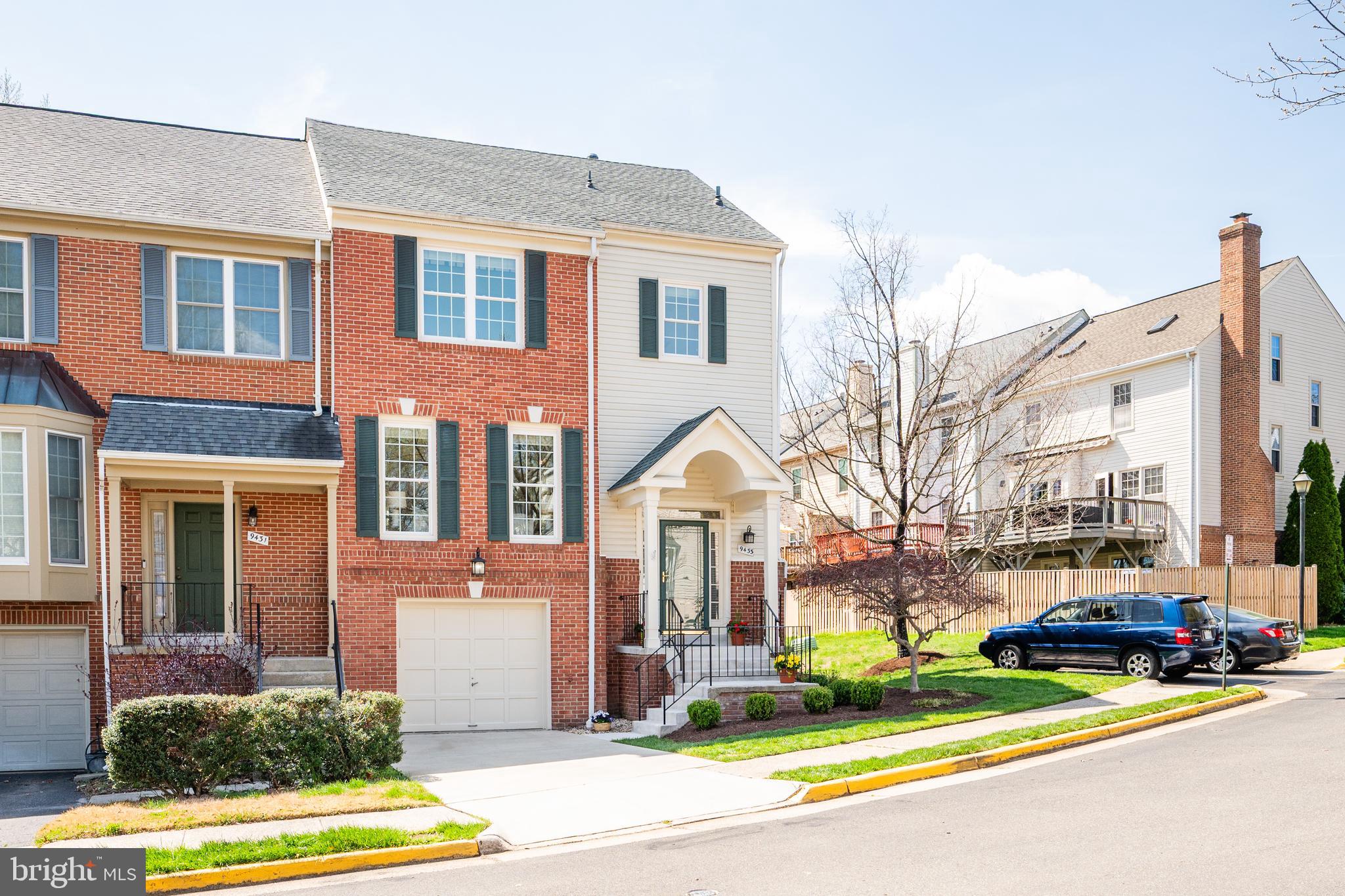 CAROLINE OAKS - Residential