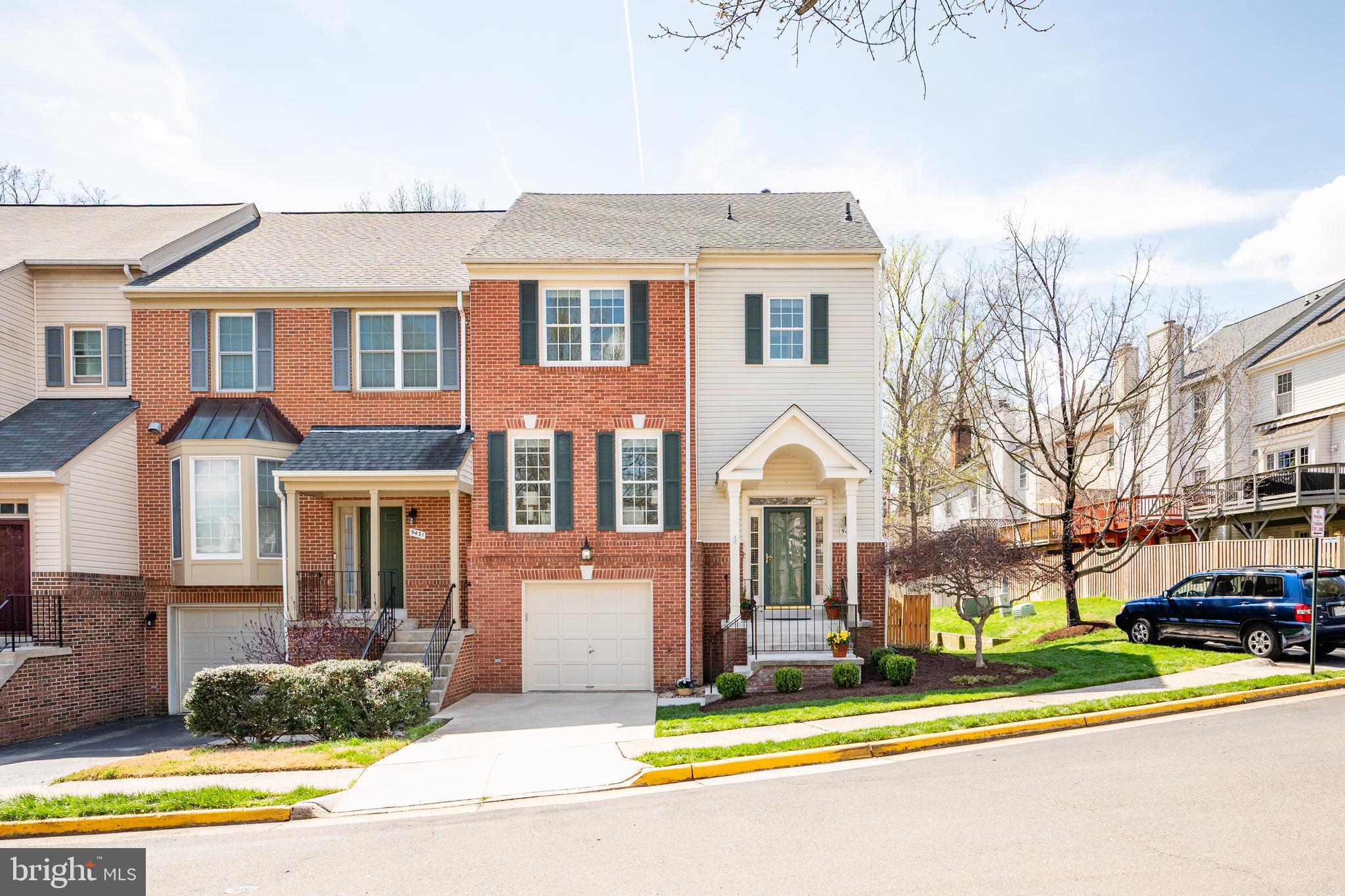 CAROLINE OAKS - Residential