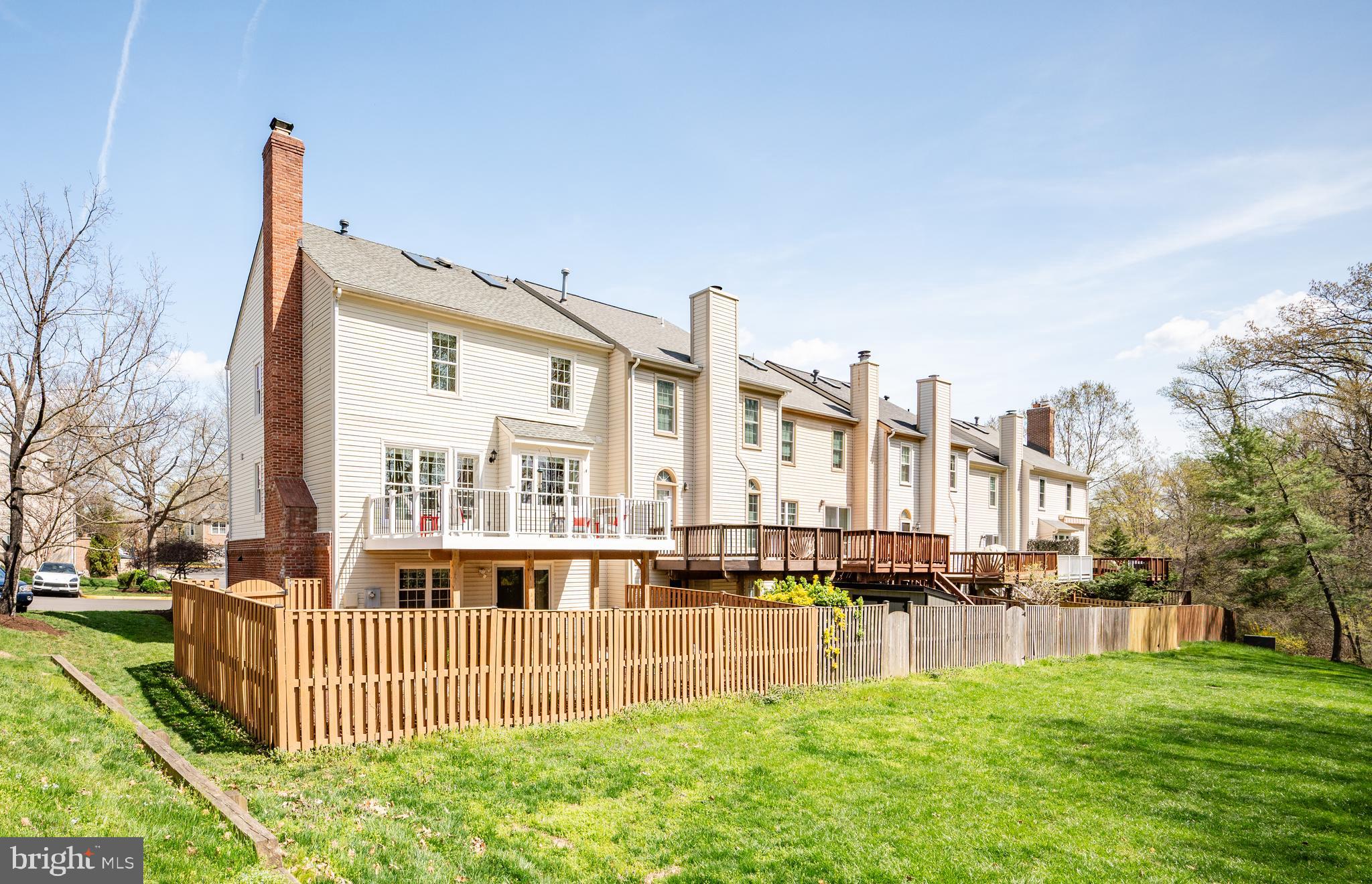 CAROLINE OAKS - Residential