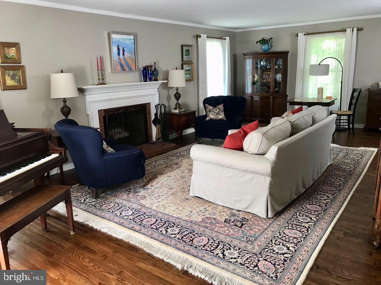 THE DOWNS - Residential