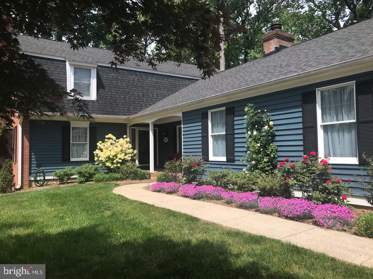 THE DOWNS - Residential