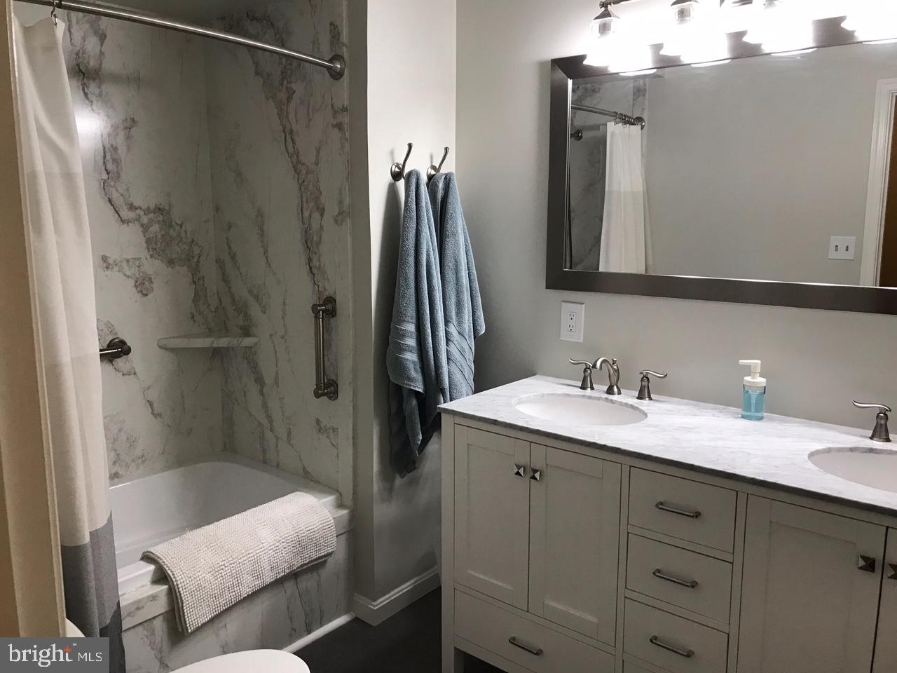 THE DOWNS - Residential