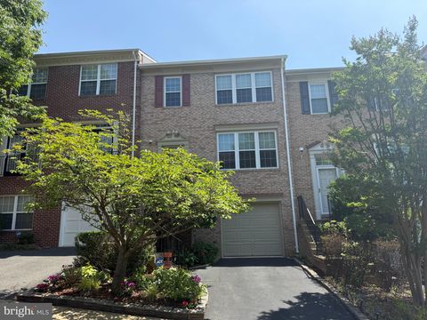 Townhouse For Sale - 6295 Taliaferro Way<br/> ALEXANDRIA, VA 22315