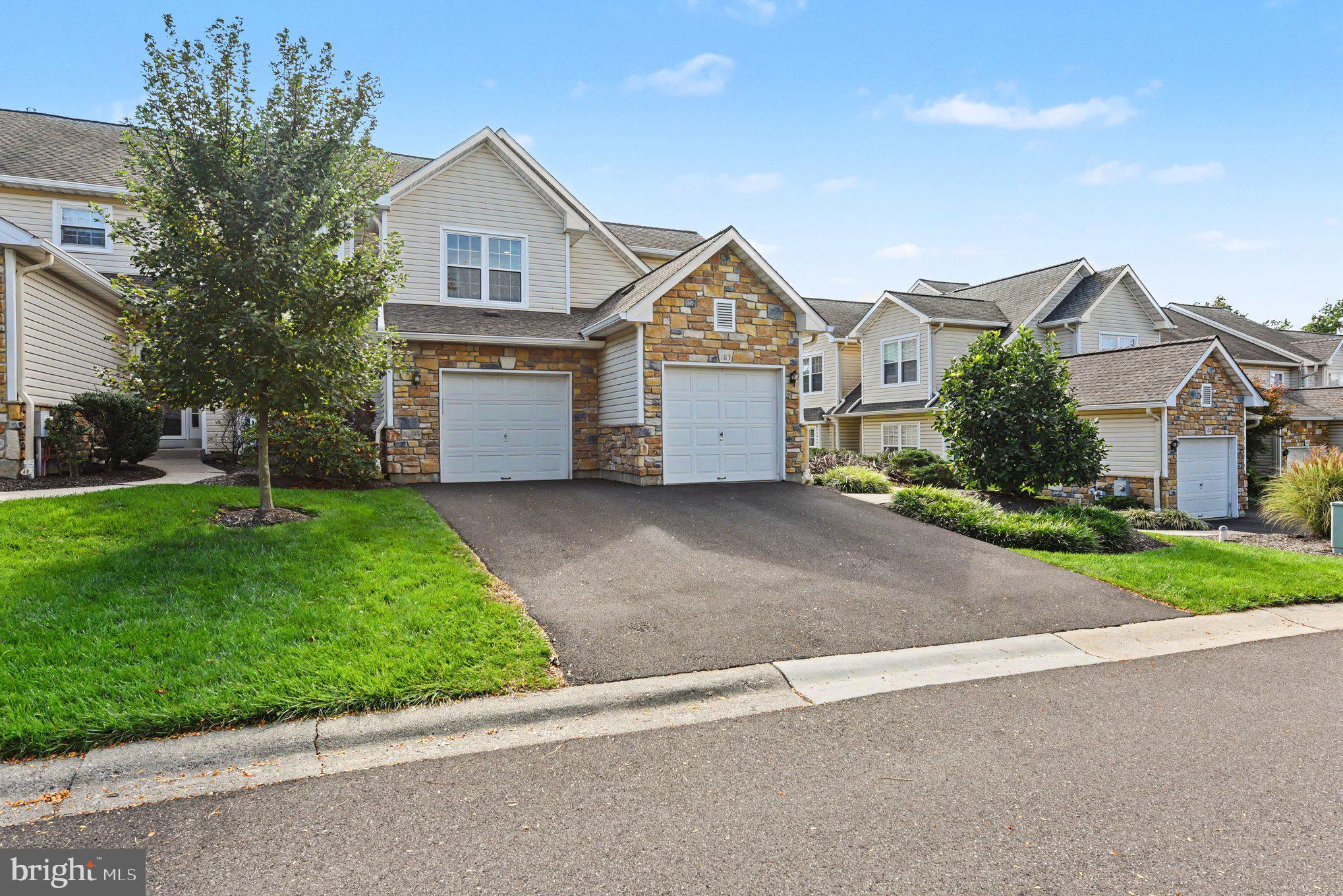 183 GLENEAGLES COURT