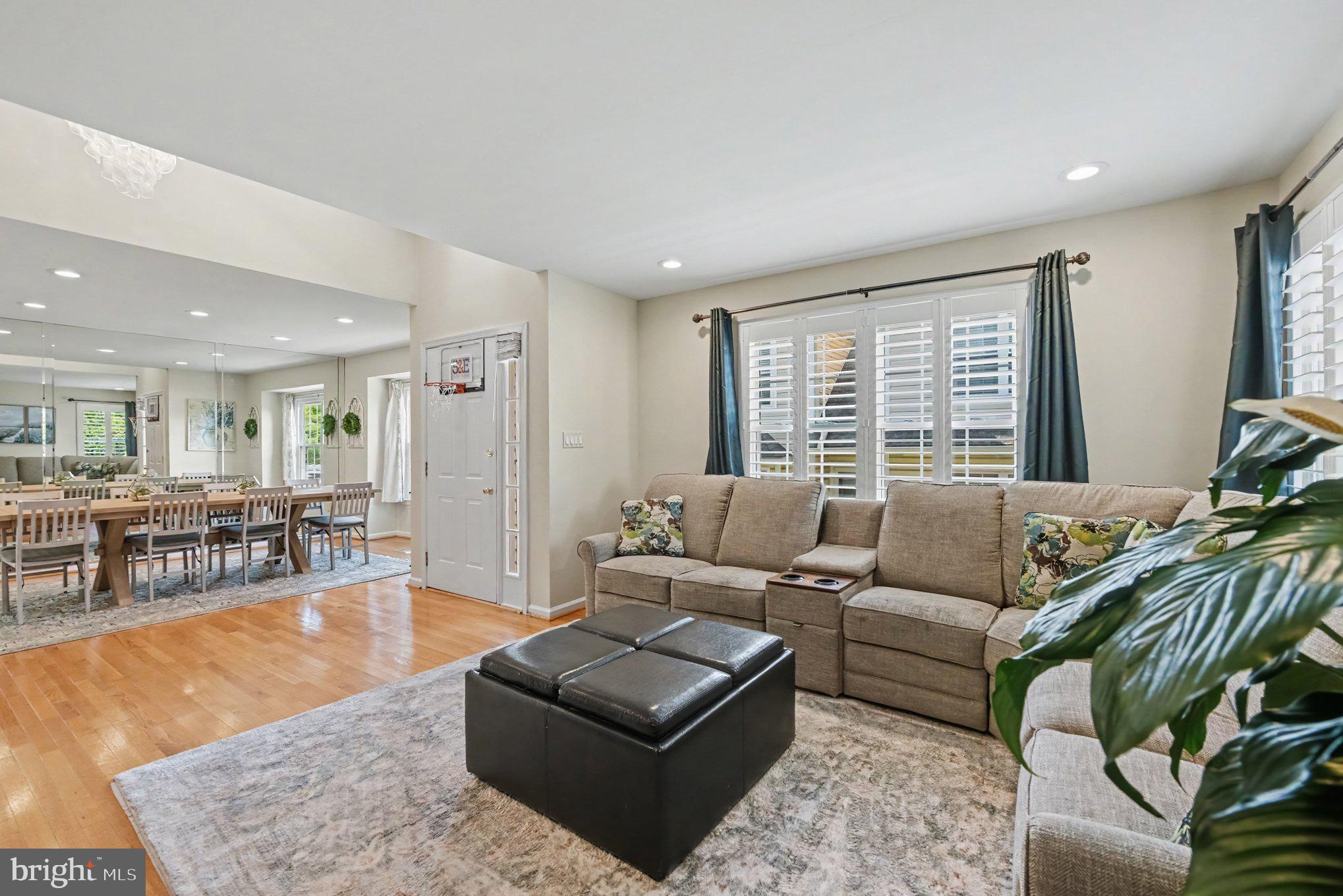 183 GLENEAGLES COURT