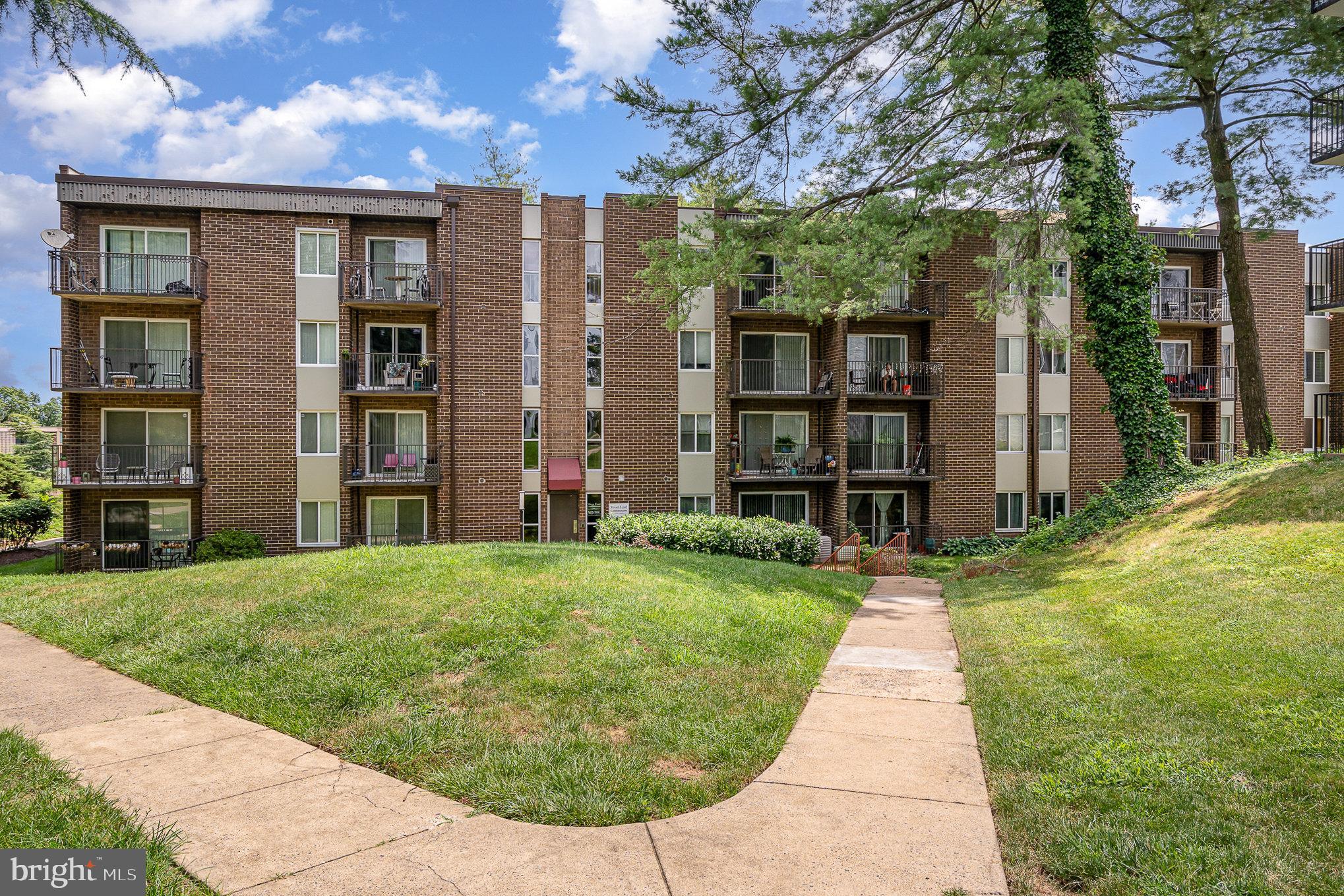 WEST END CONDOS - Residential