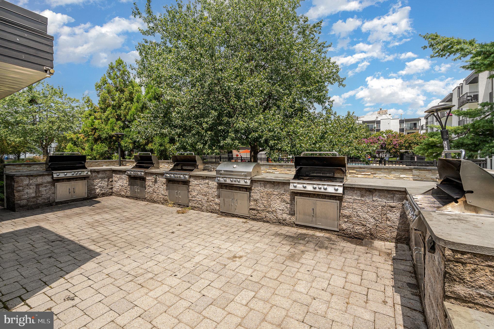 WEST END CONDOS - Residential