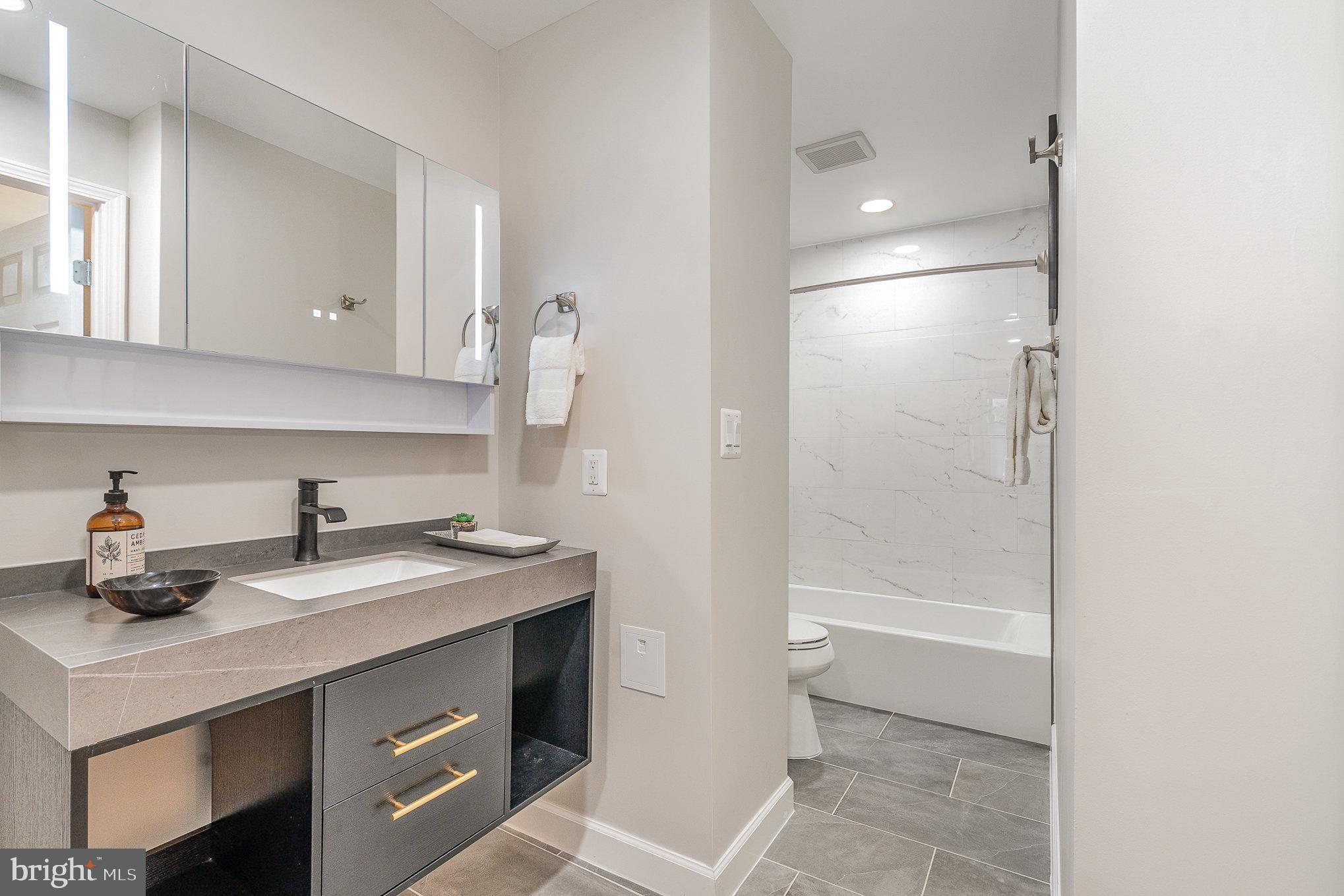 WEST END CONDOS - Residential