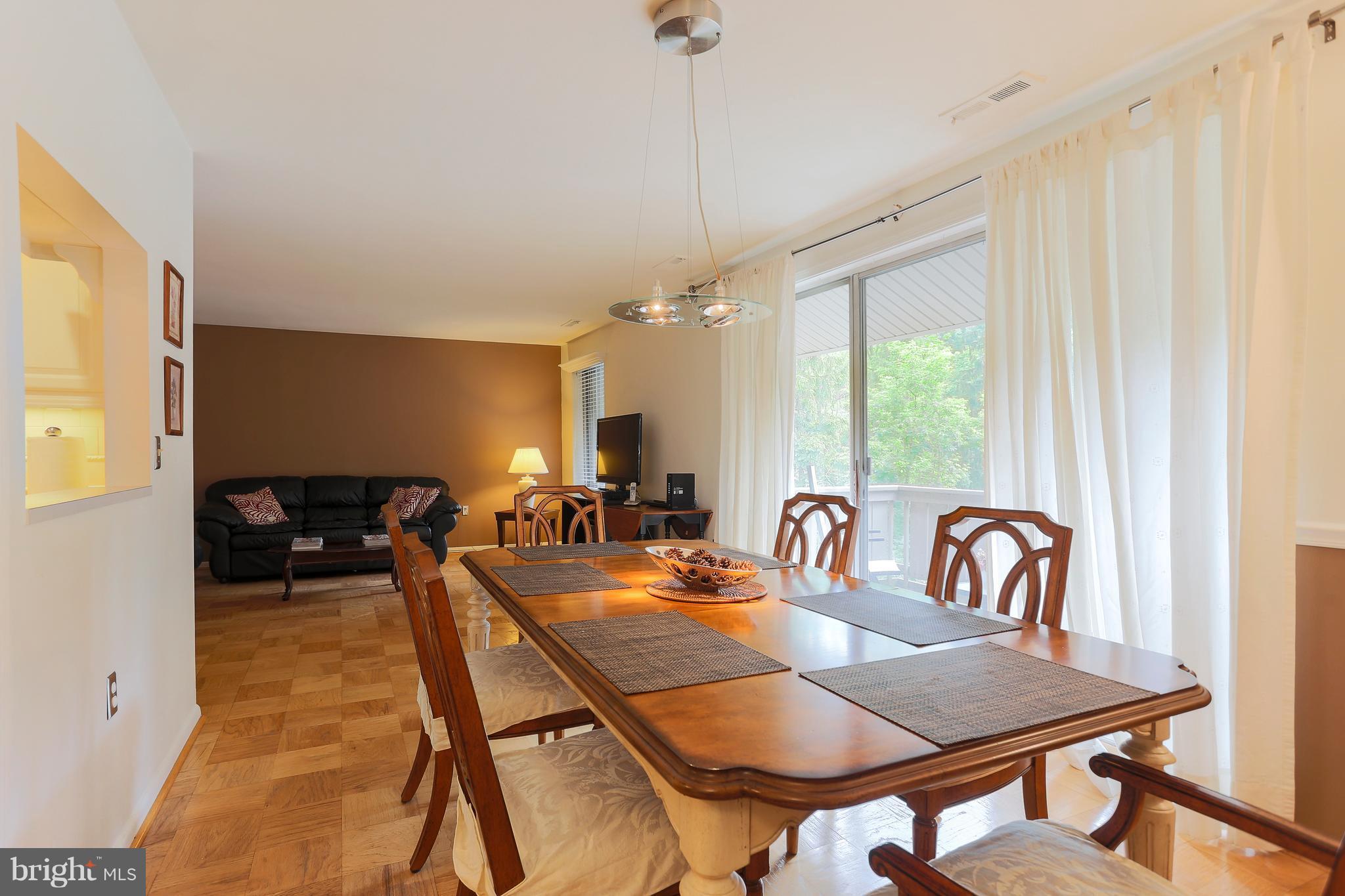 CROSS KEYS - Residential Lease