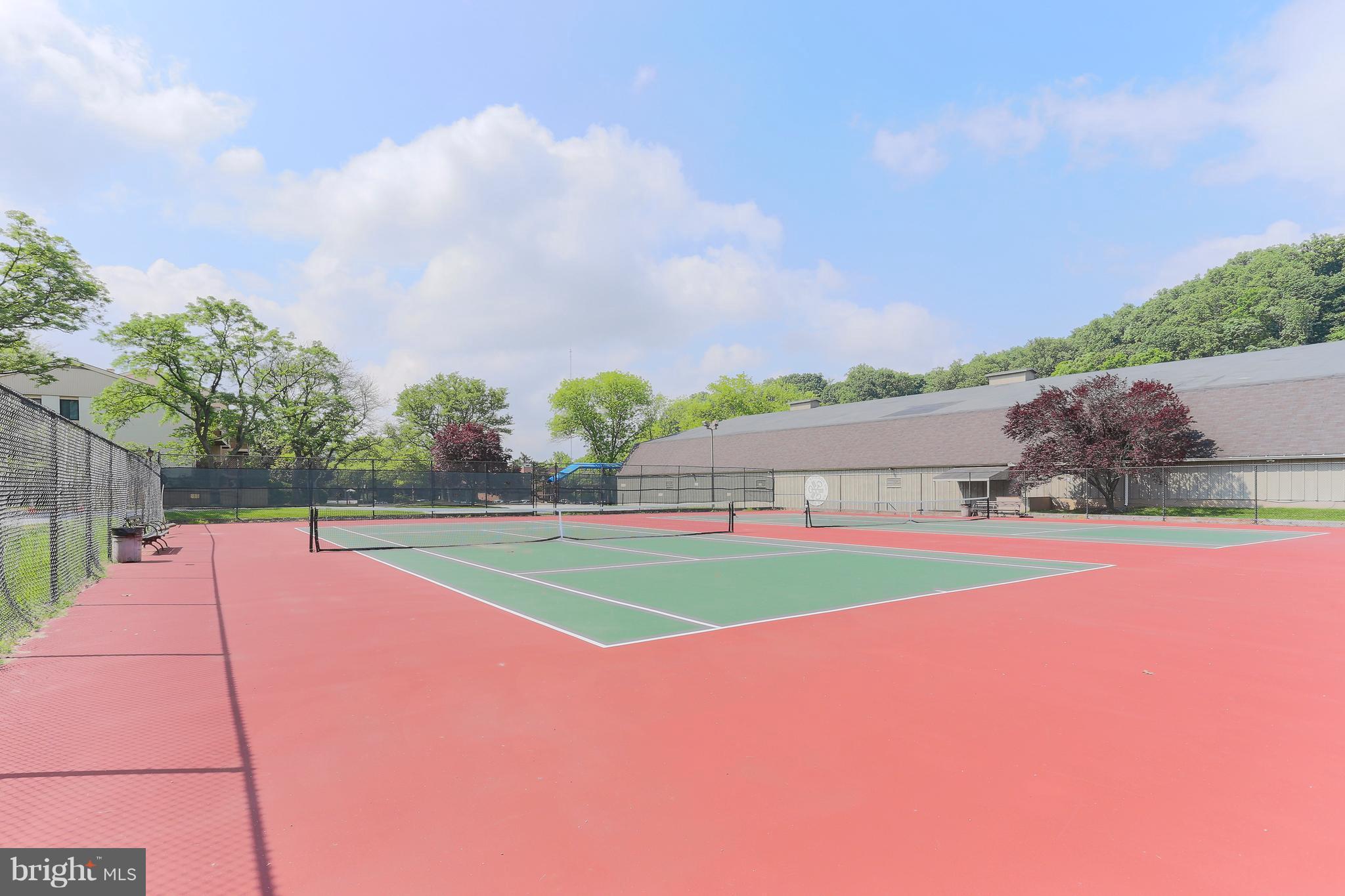 CROSS KEYS - Residential Lease