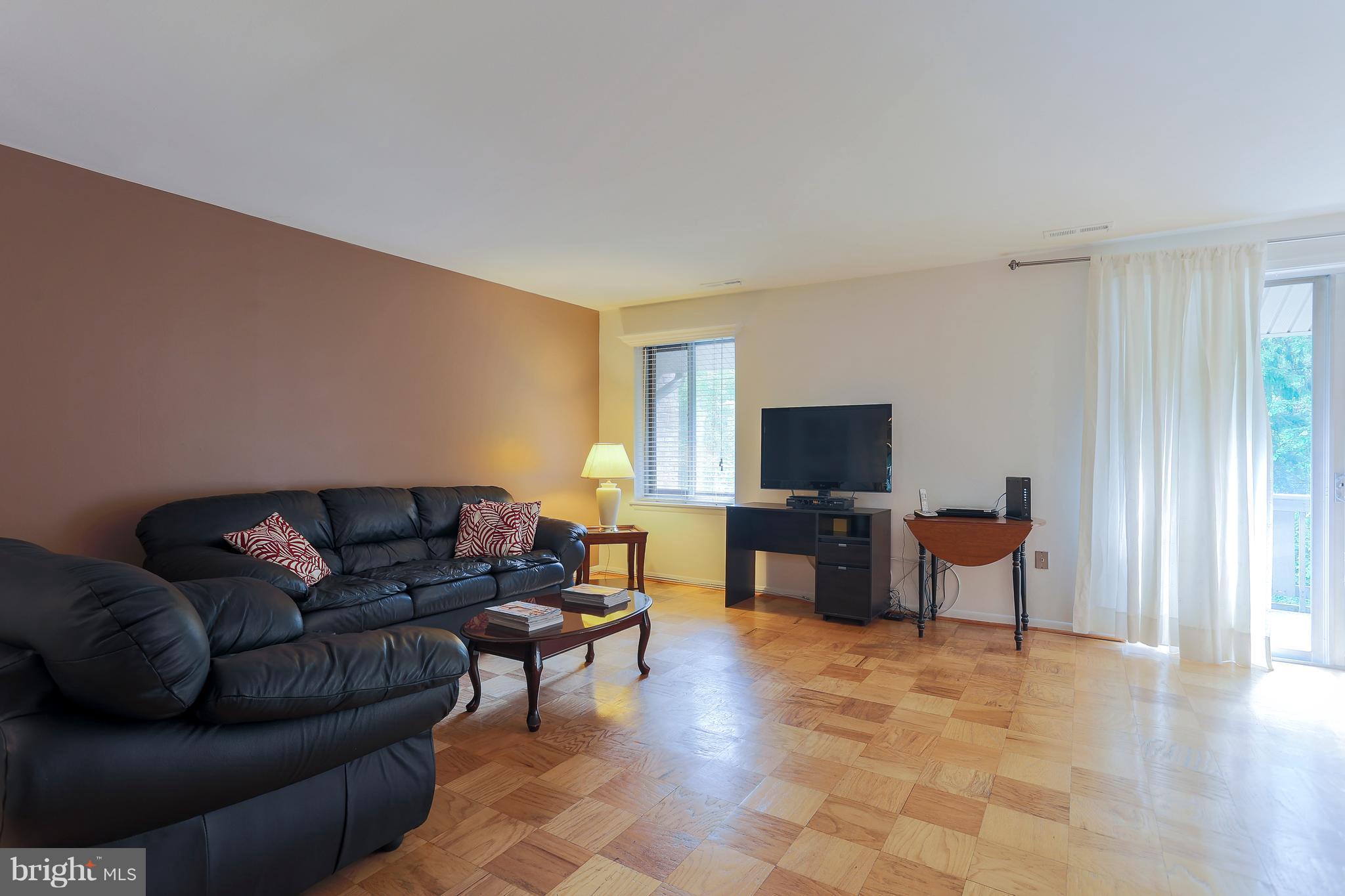 CROSS KEYS - Residential Lease