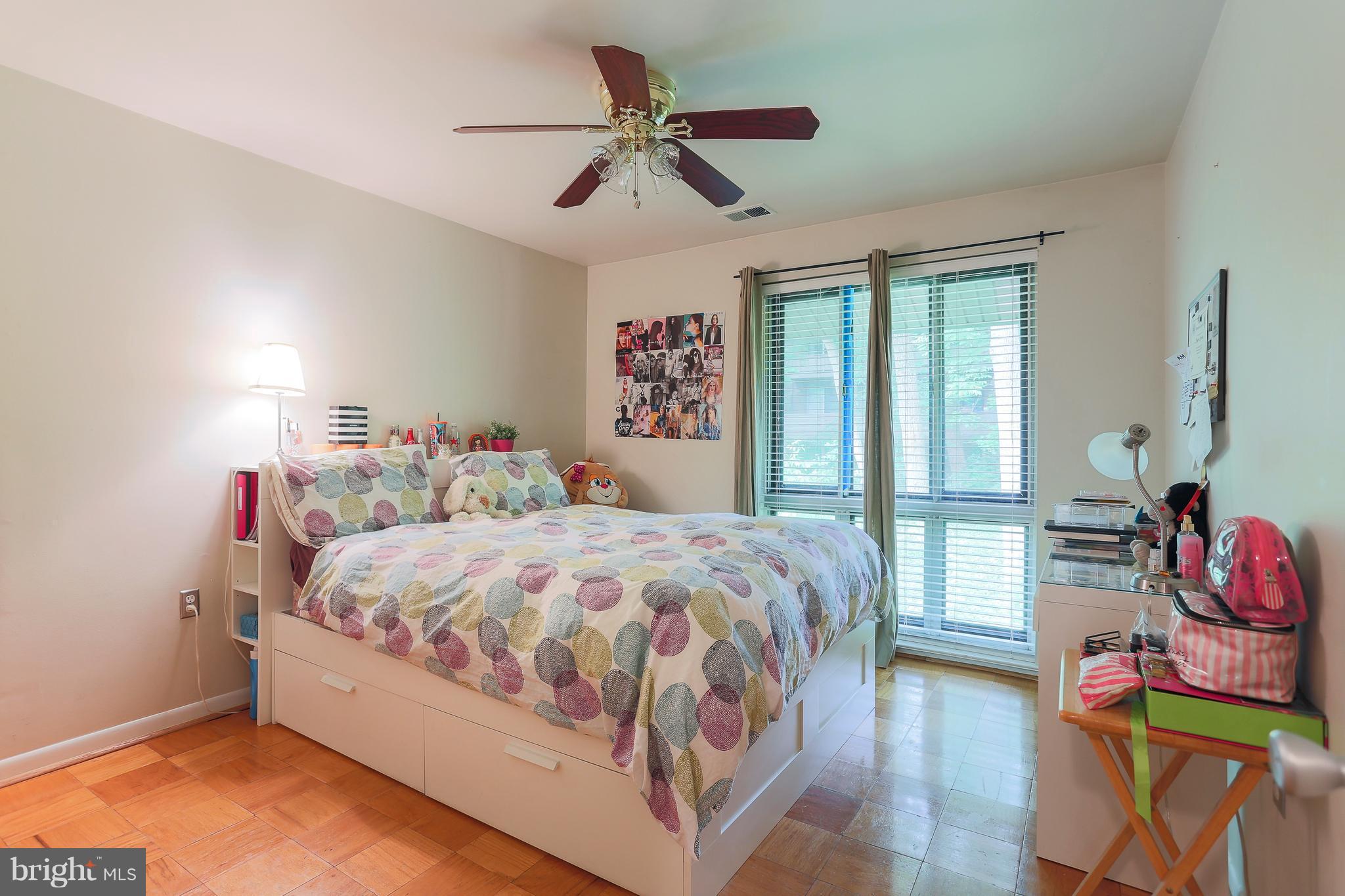 CROSS KEYS - Residential Lease