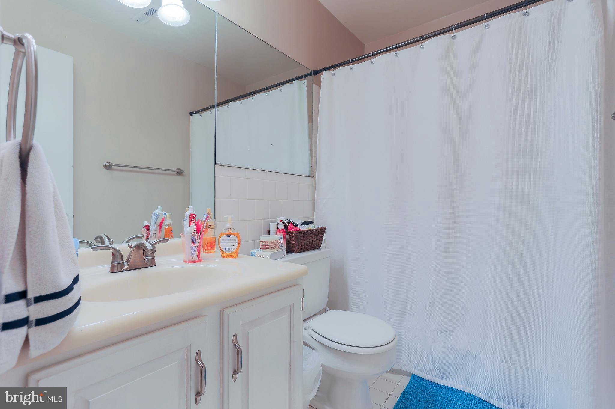 CROSS KEYS - Residential Lease