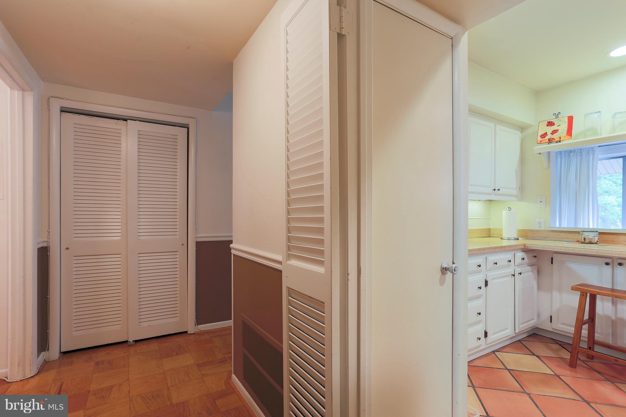 CROSS KEYS - Residential Lease