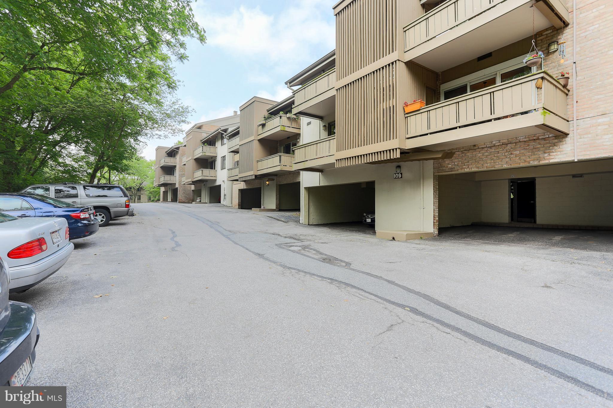 CROSS KEYS - Residential Lease