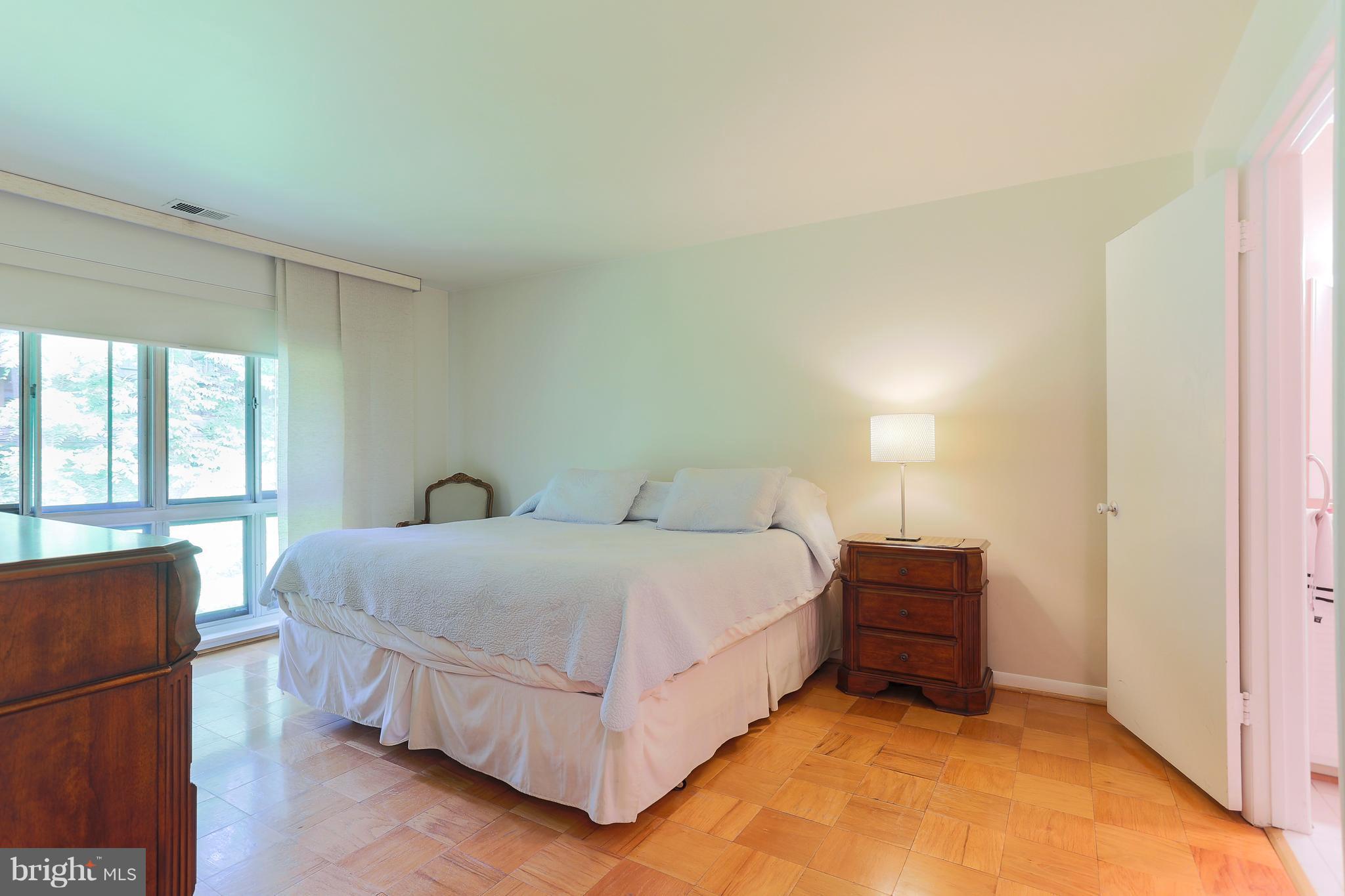 CROSS KEYS - Residential Lease