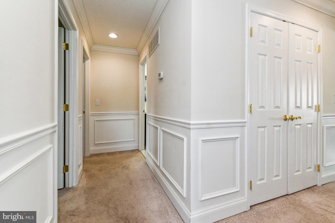 HILLENDALE FARMS - Residential