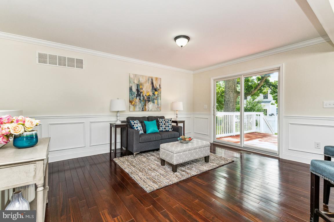 HILLENDALE FARMS - Residential