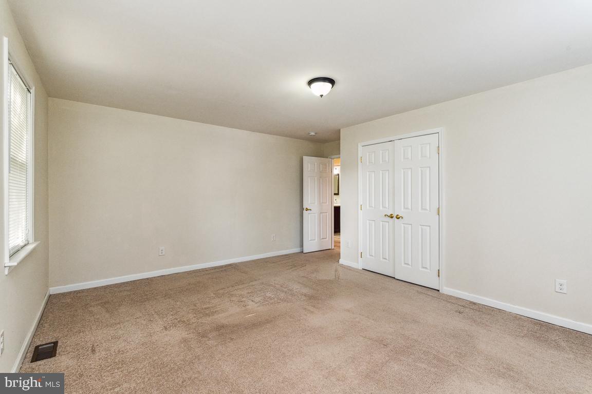 HILLENDALE FARMS - Residential