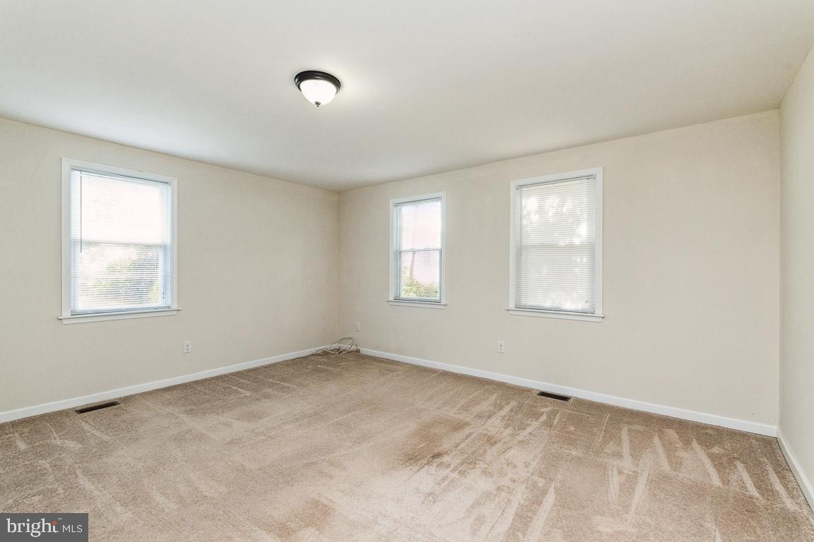 HILLENDALE FARMS - Residential