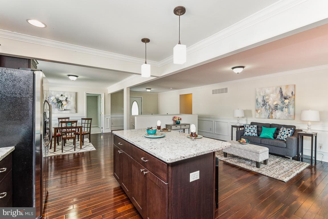 HILLENDALE FARMS - Residential