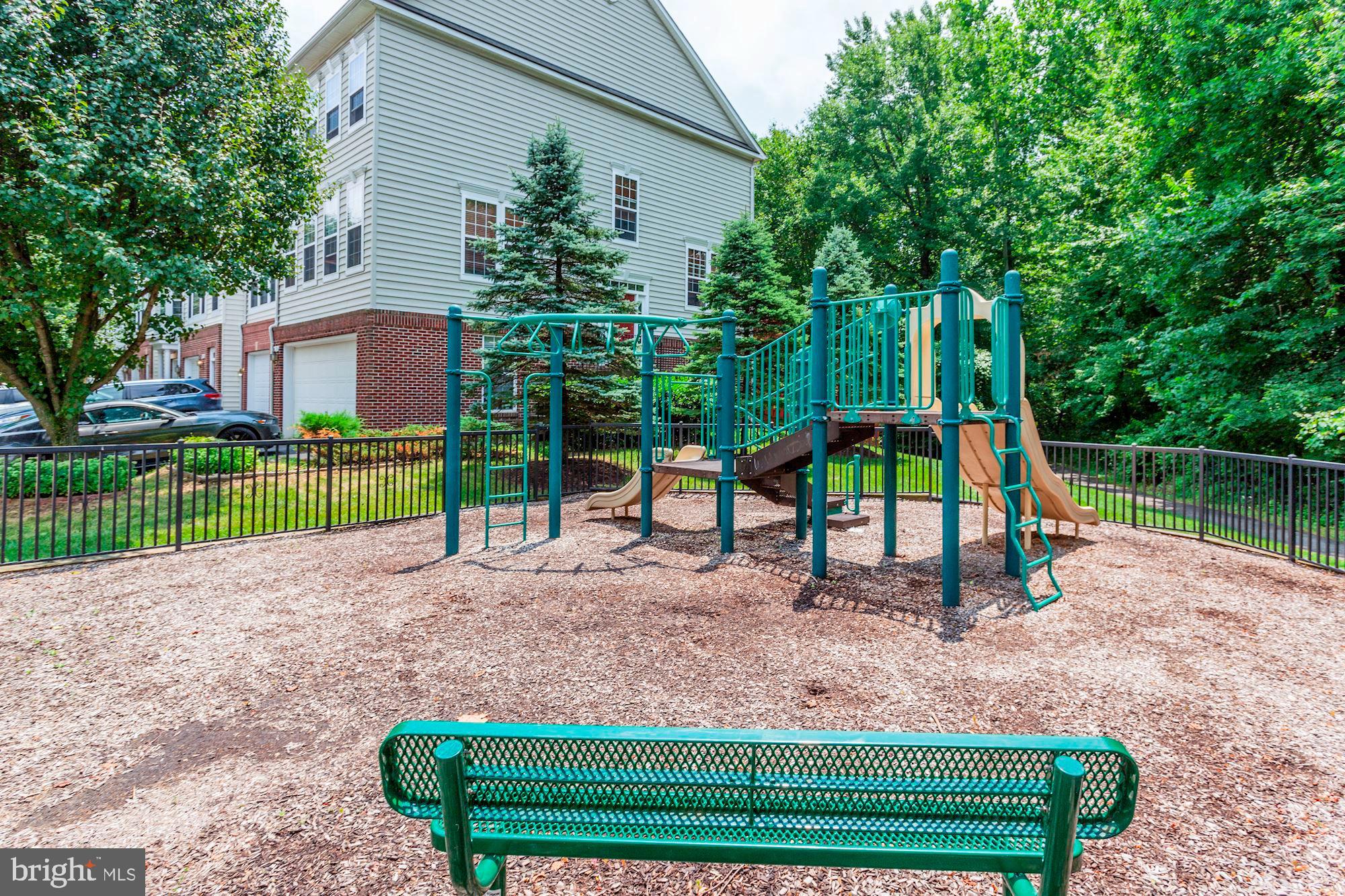 COURTS AT WESCOTT RIDGE - Residential Lease