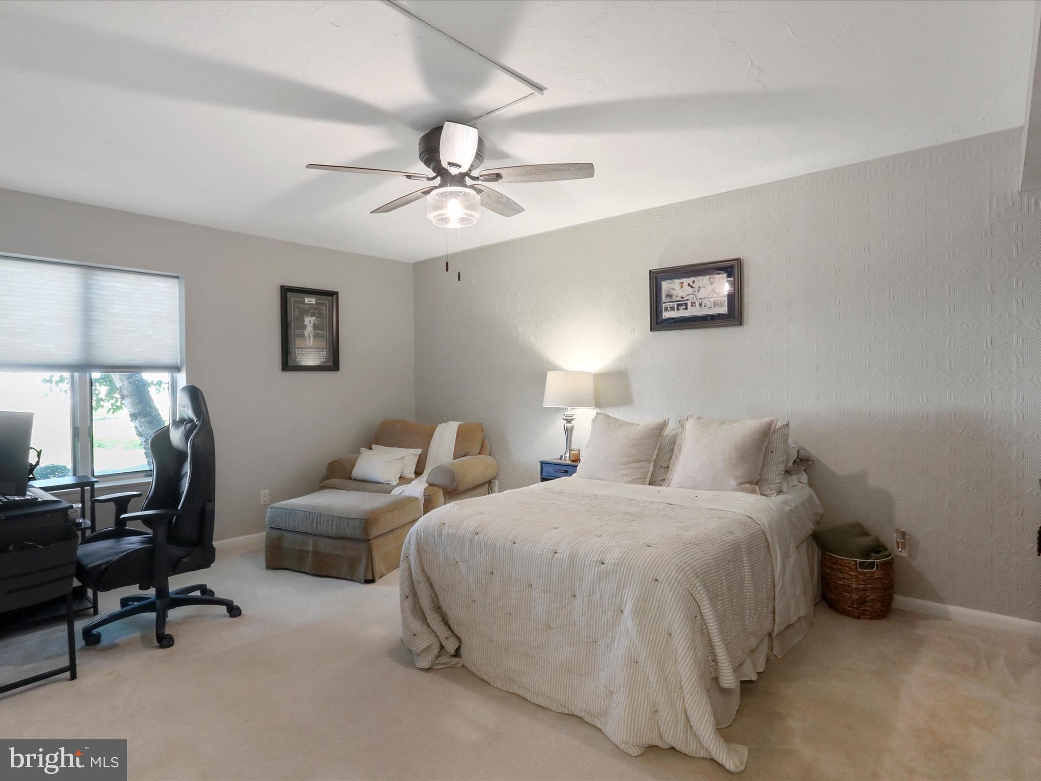 PENN NATIONAL GOLF COURSE COMMUNITY - Residential