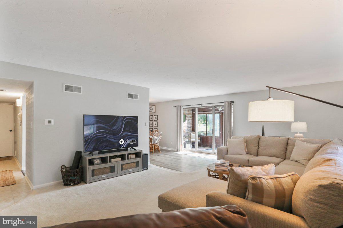 PENN NATIONAL GOLF COURSE COMMUNITY - Residential