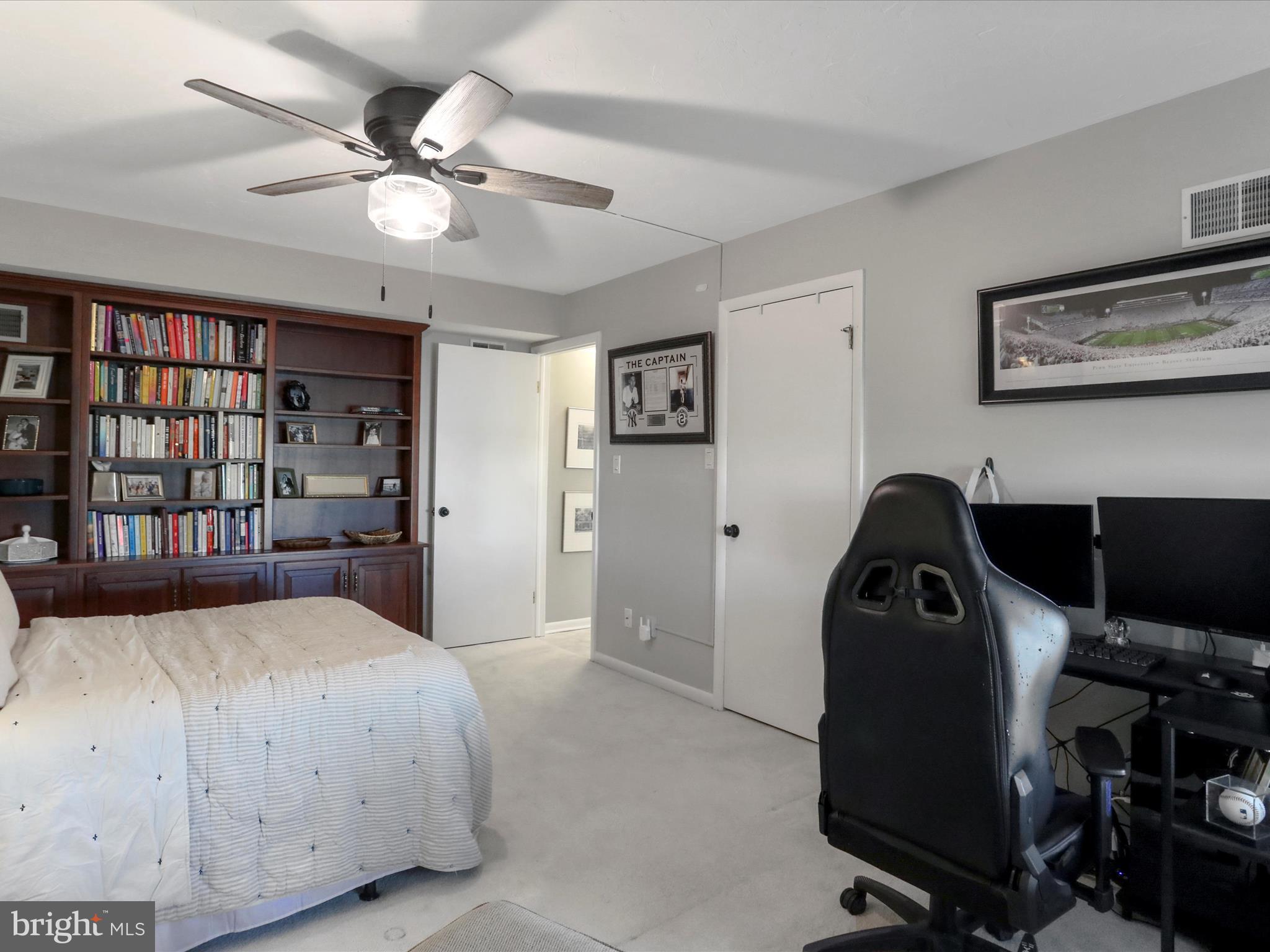 PENN NATIONAL GOLF COURSE COMMUNITY - Residential