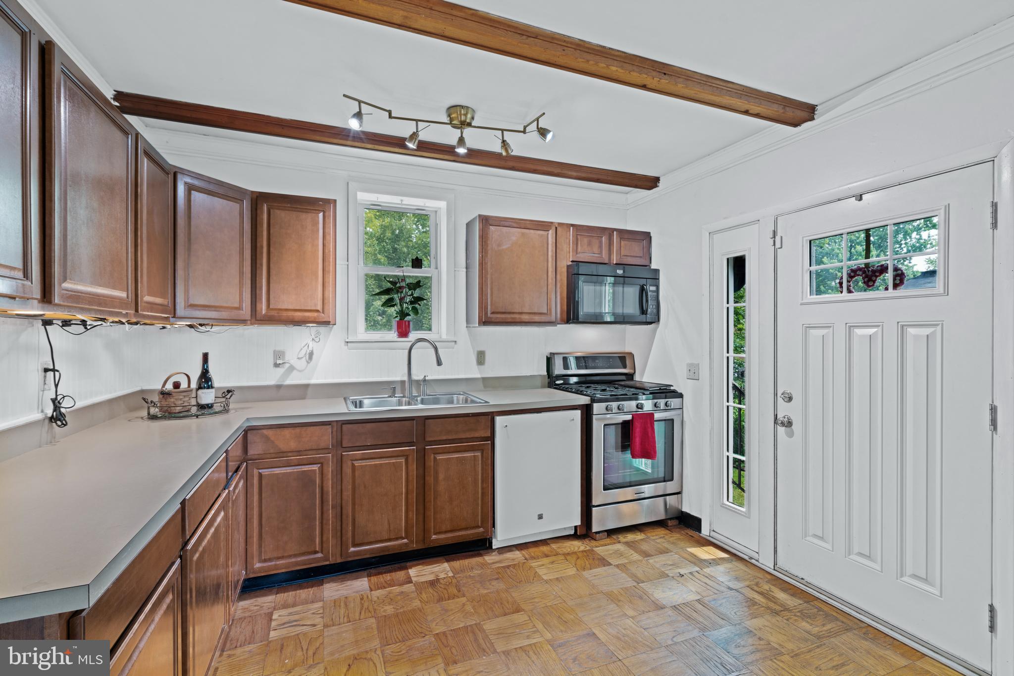 OVERLEA - Residential