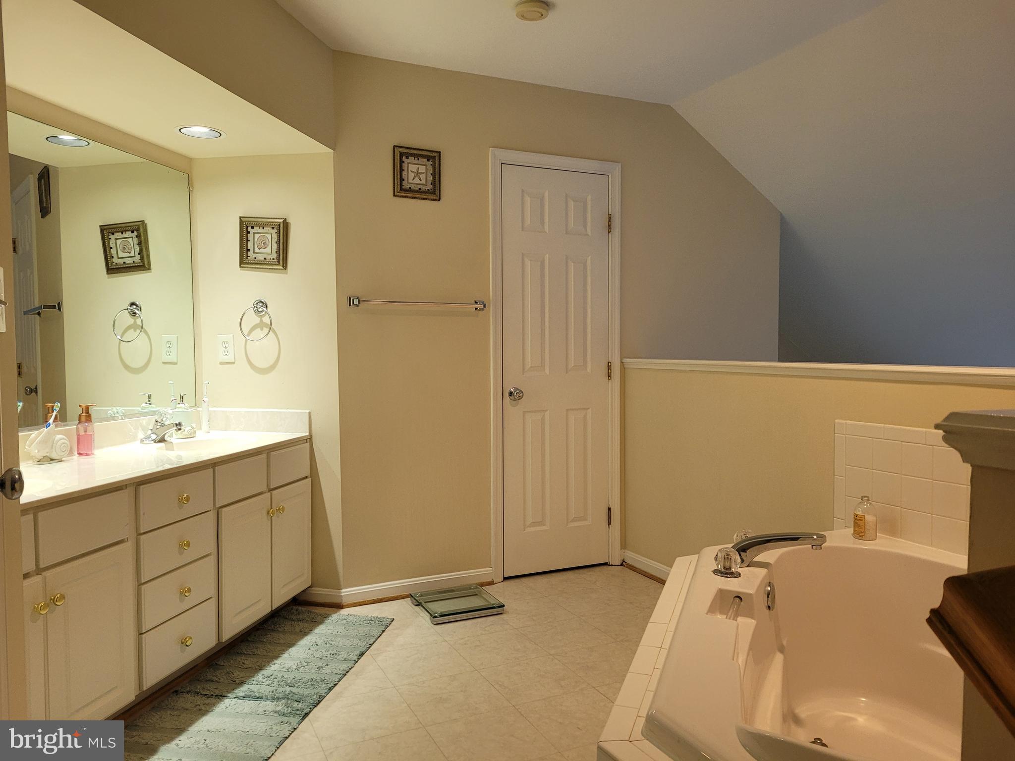 RIDGELEIGH - Residential