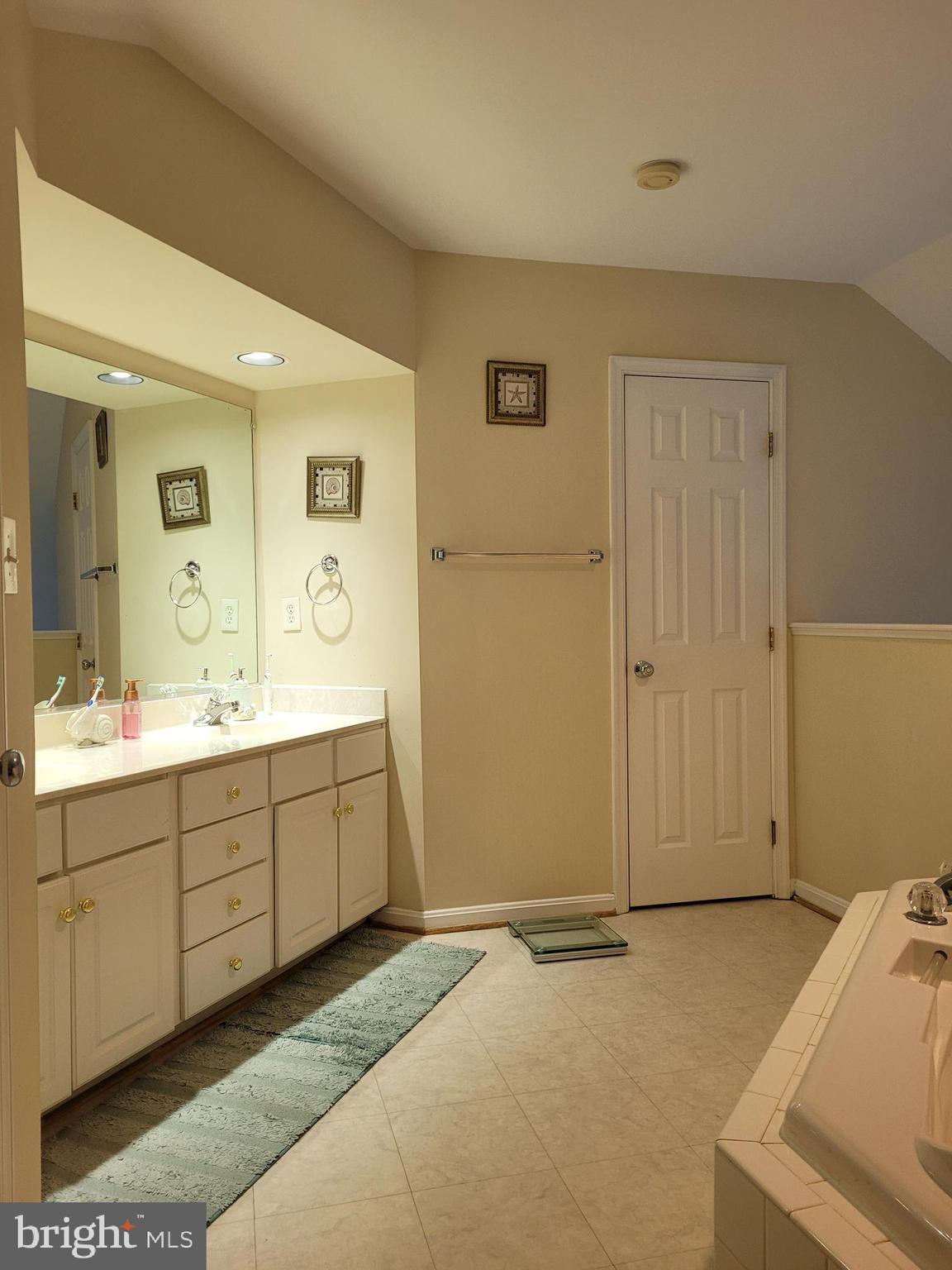 RIDGELEIGH - Residential