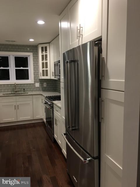 PENN VALLEY MANOR - Residential