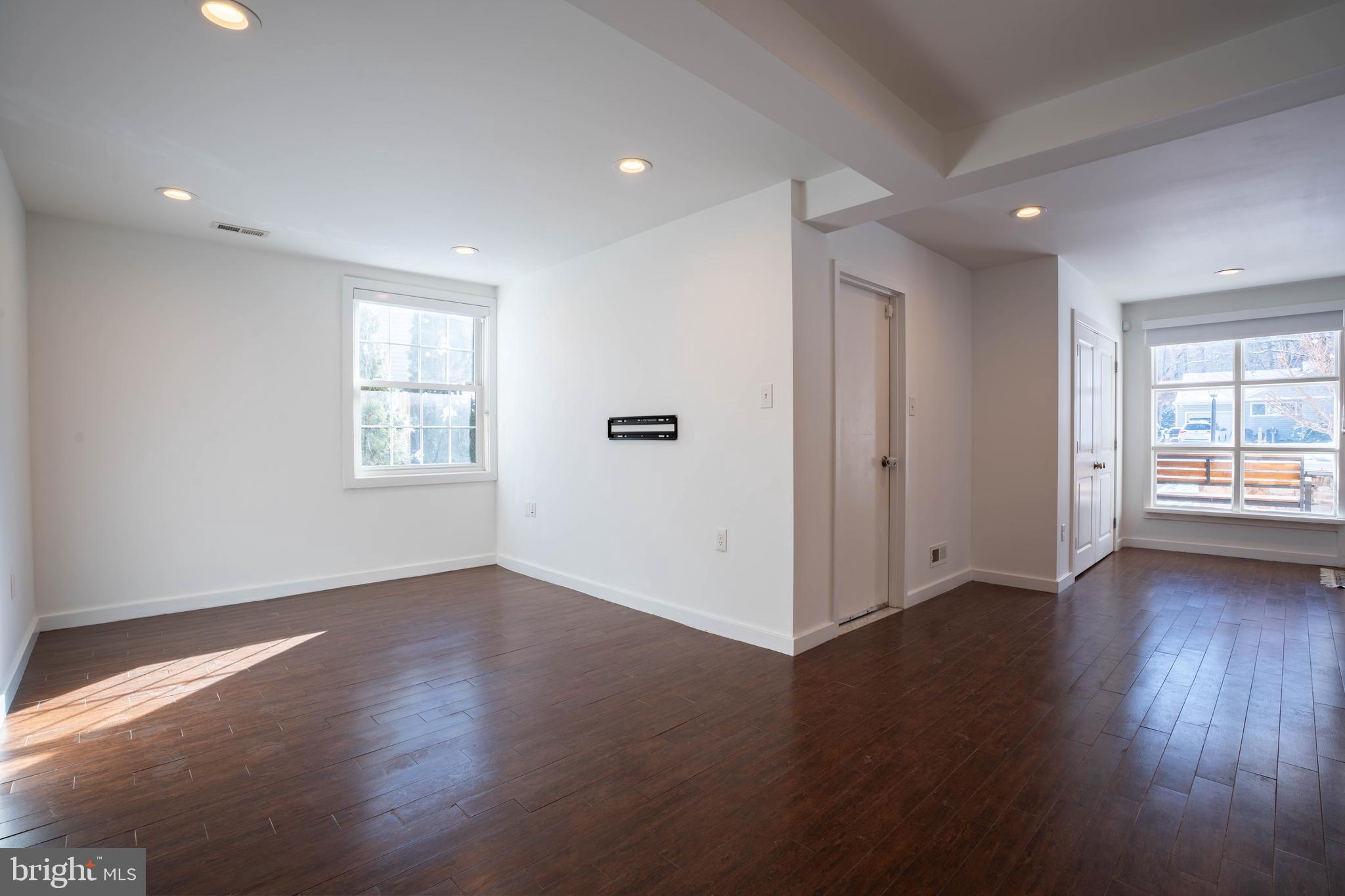 PENN VALLEY MANOR - Residential