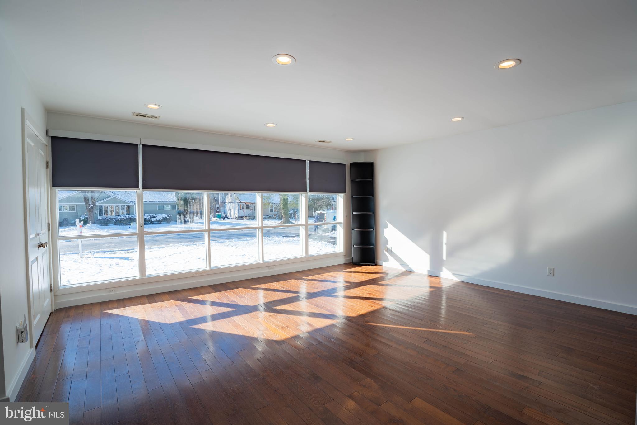 PENN VALLEY MANOR - Residential