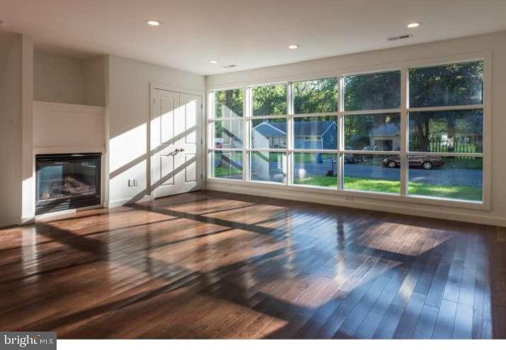 PENN VALLEY MANOR - Residential